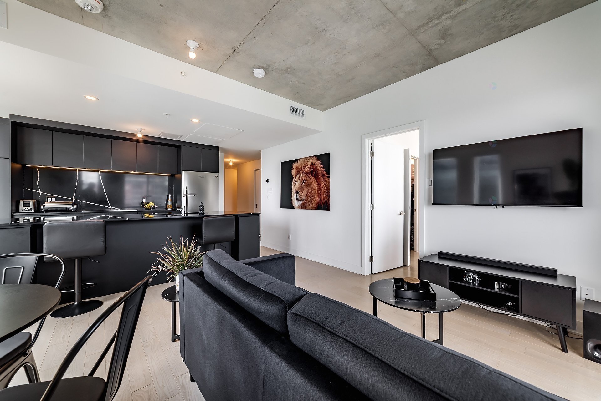 









60


Rue de l'Éclipse

, 1422,
Brossard,




QC
J4Z0T8

