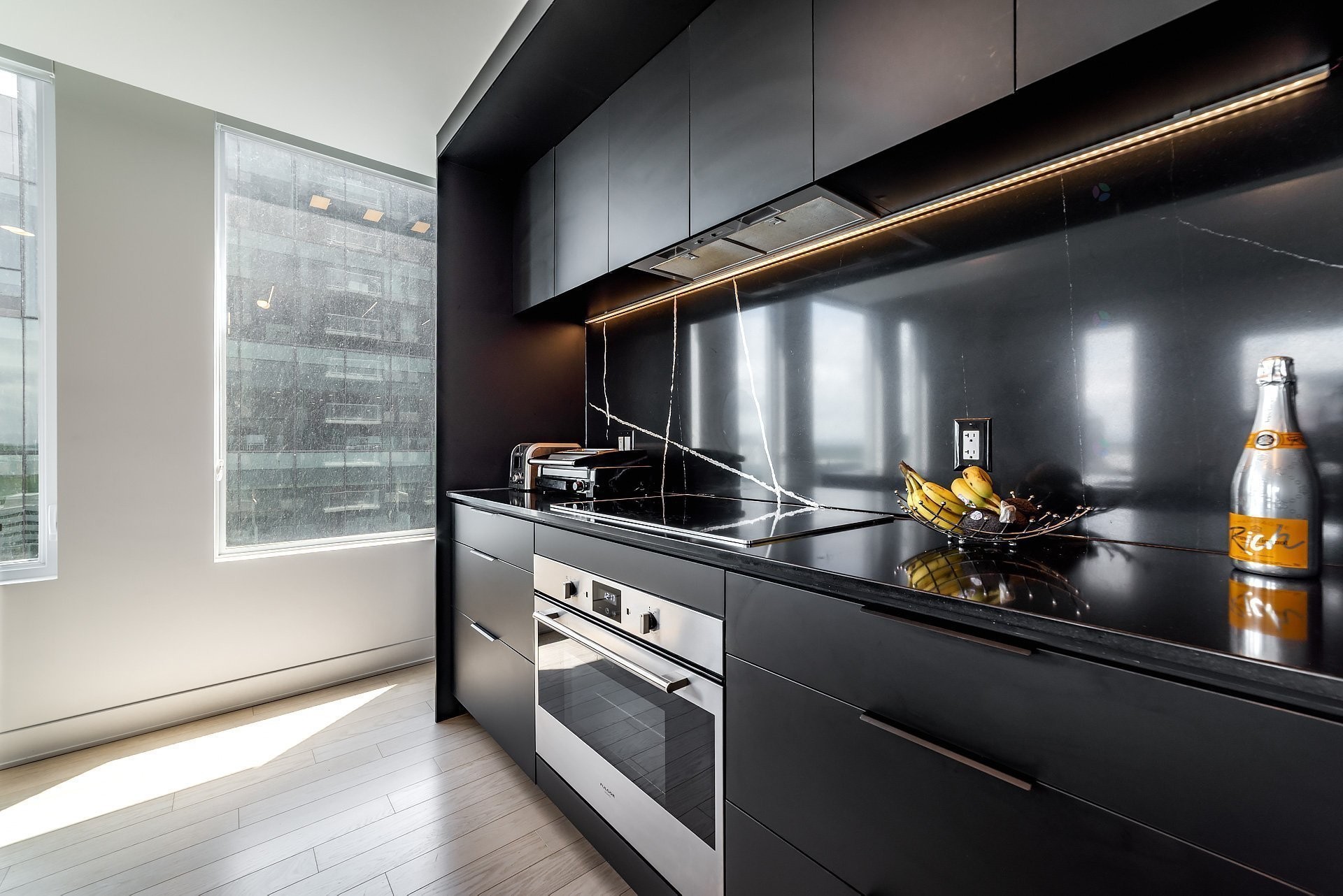 









60


Rue de l'Éclipse

, 1422,
Brossard,




QC
J4Z0T8

