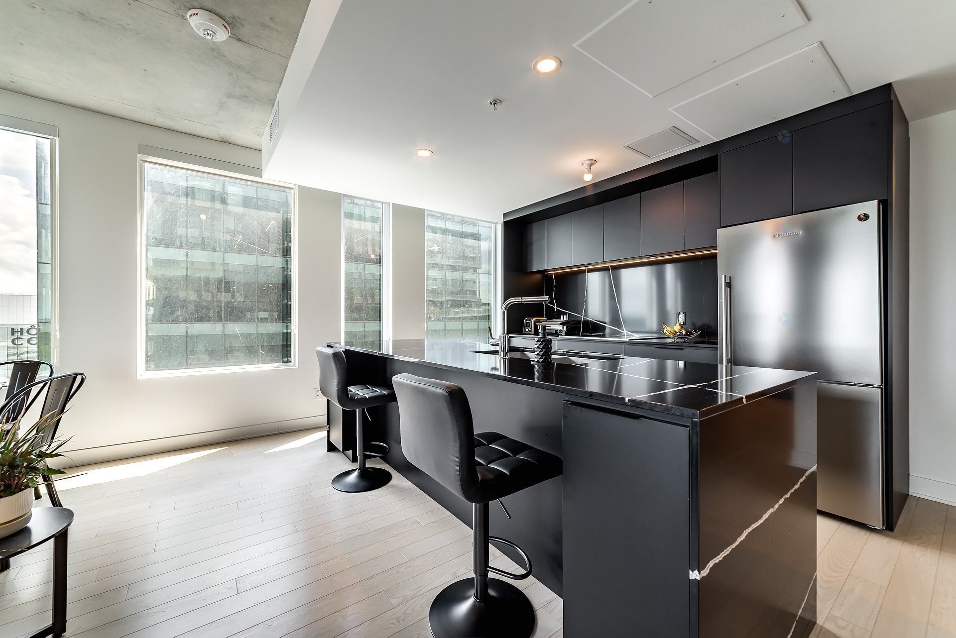 









60


Rue de l'Éclipse

, 1422,
Brossard,




QC
J4Z0T8

