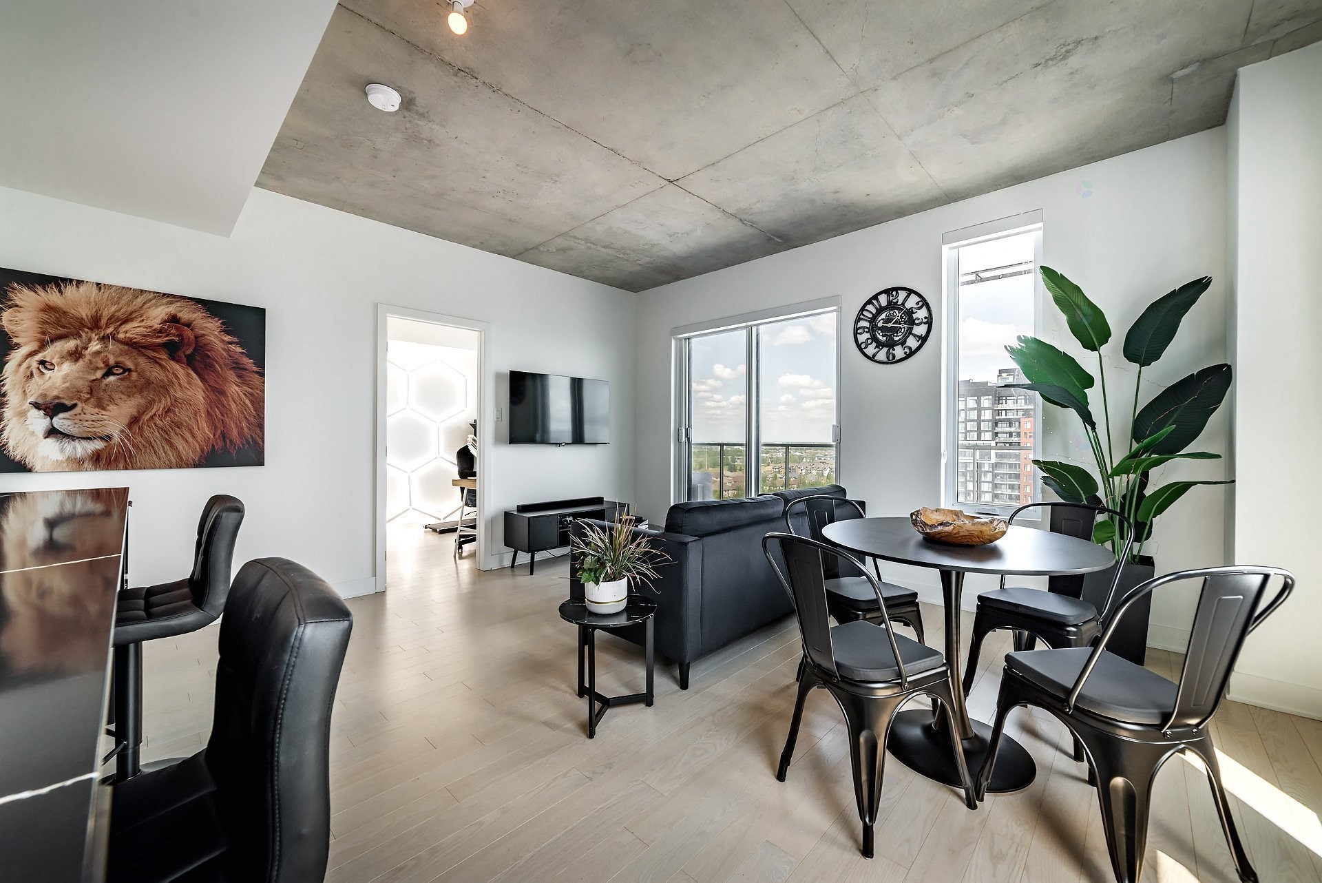 









60


Rue de l'Éclipse

, 1422,
Brossard,




QC
J4Z0T8

