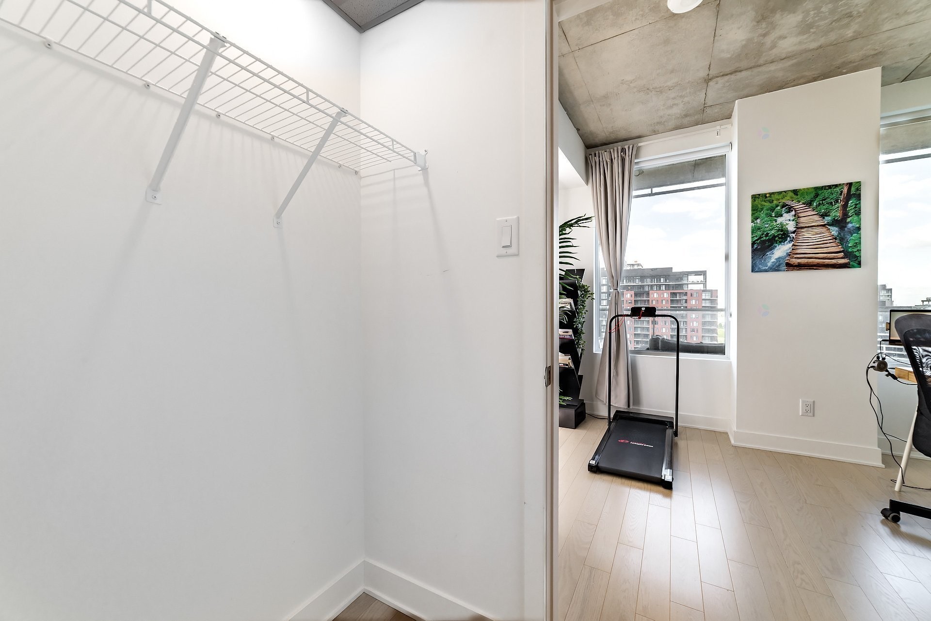 









60


Rue de l'Éclipse

, 1422,
Brossard,




QC
J4Z0T8

