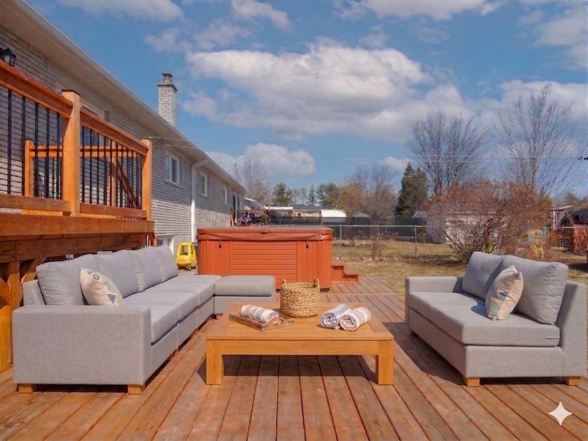 









1385


5e Rue

,
Trois-Rivières,




QC
G8Y2W3

