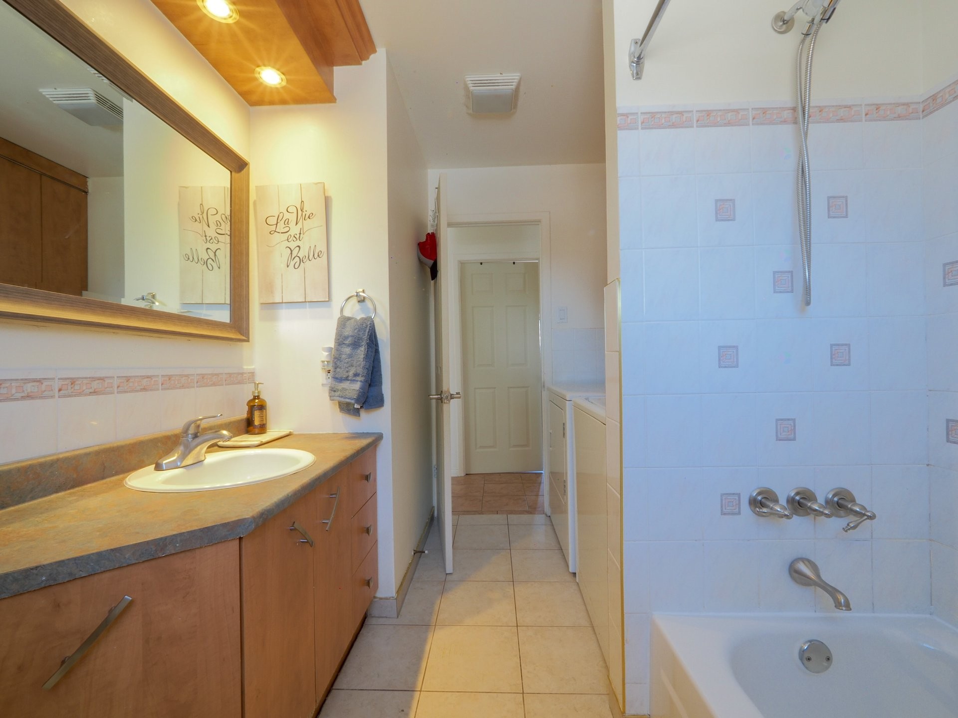 









1385


5e Rue

,
Trois-Rivières,




QC
G8Y2W3

