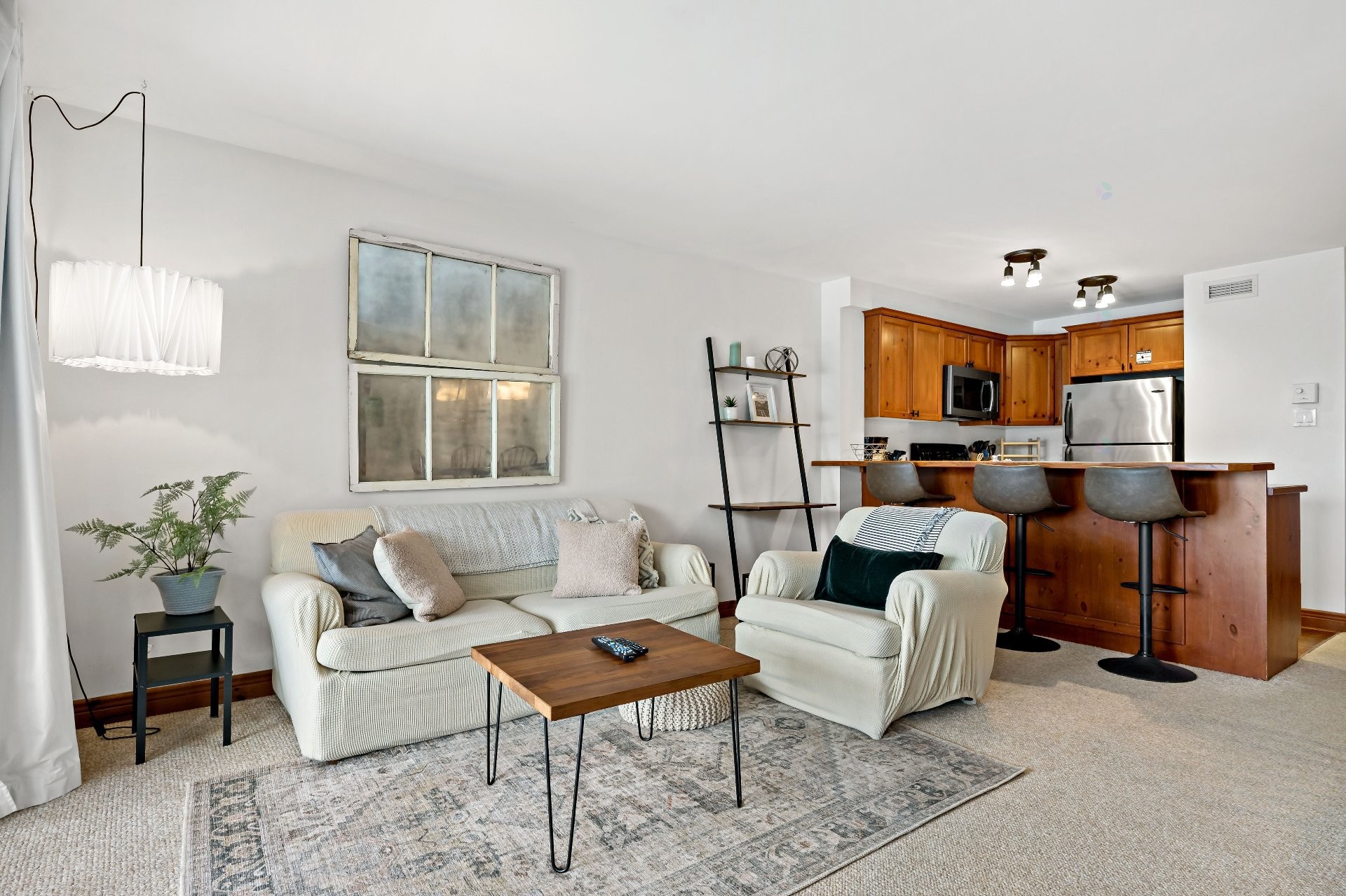 









205


Rue du Mont-Plaisant

, 3,
Mont-Tremblant,




QC
J8E1L2

