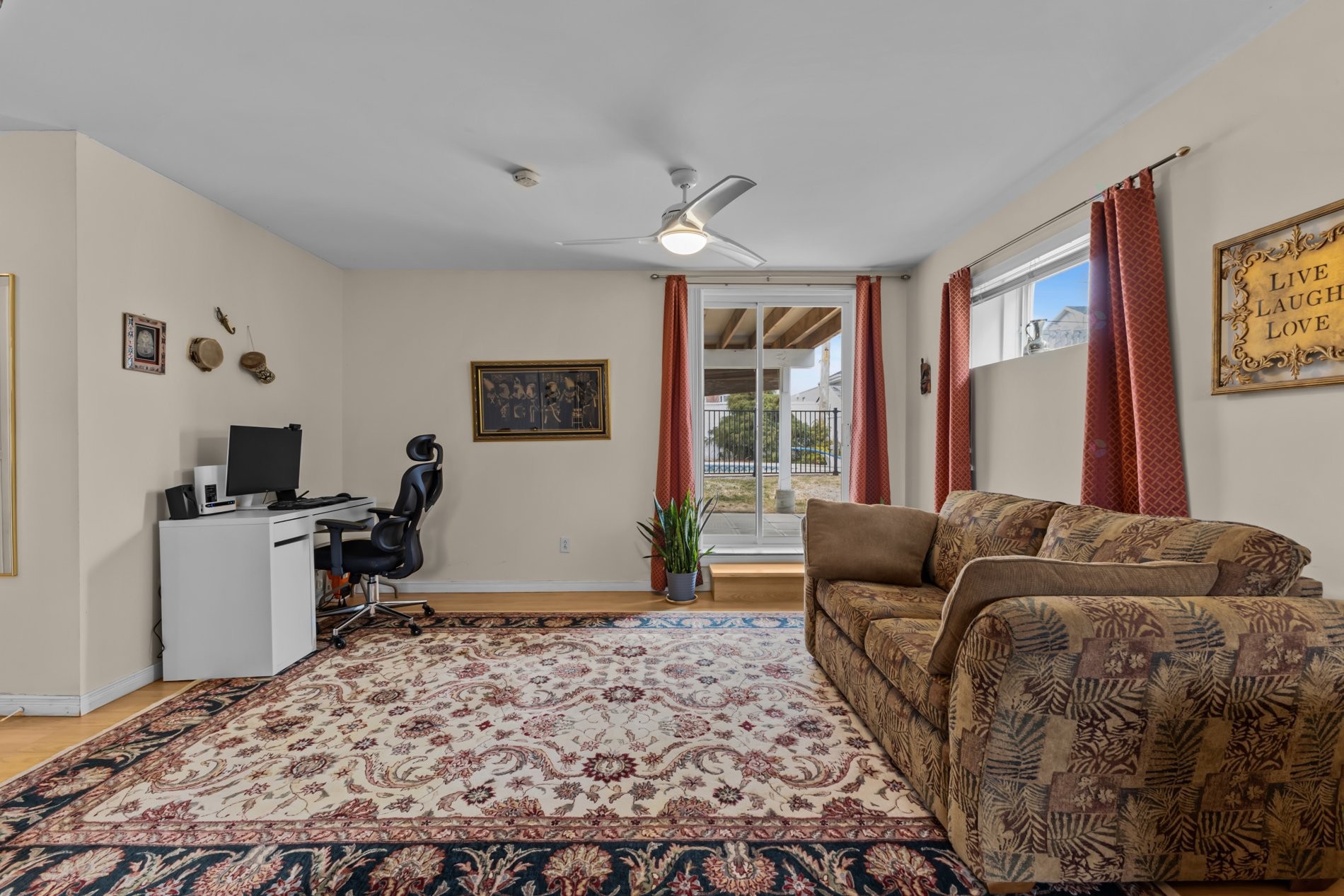 









4212


Rue Ste-Anne

,
Montréal (Pierrefonds-Roxboro),




QC
H9H5B8

