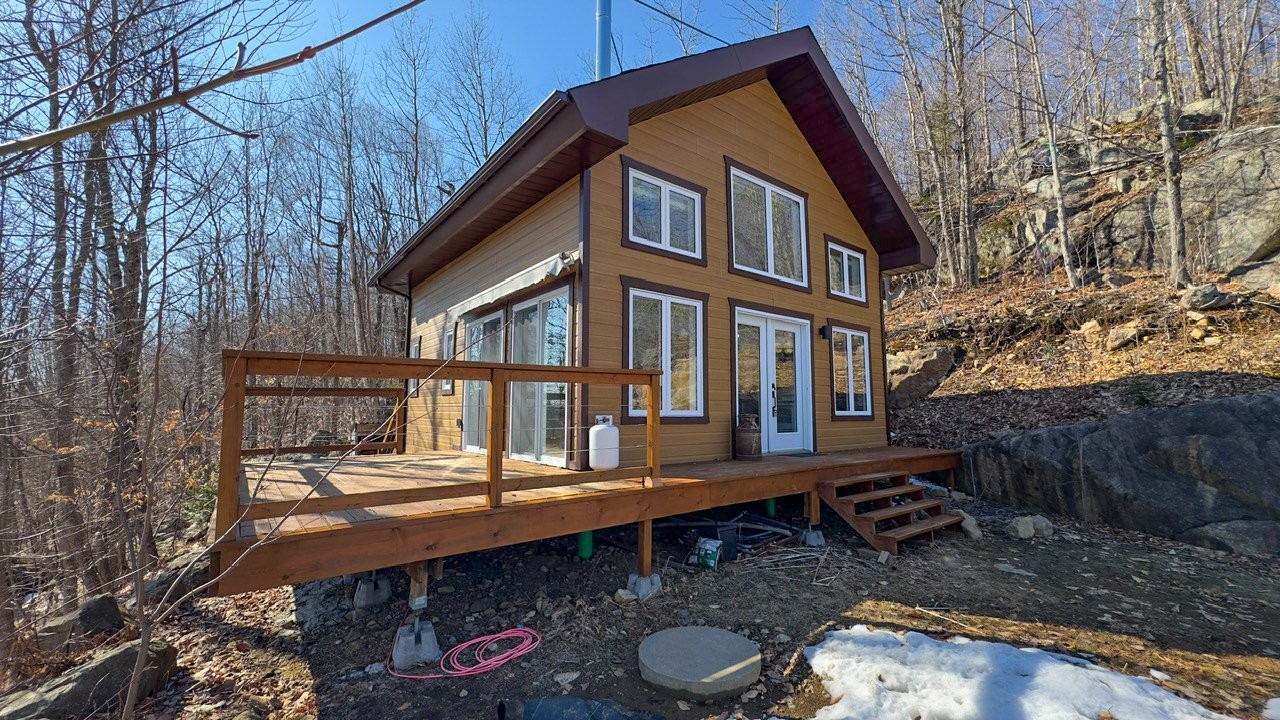 









40


Rue Pine Tree

,
Grenville-sur-la-Rouge,




QC
J0V1B0

