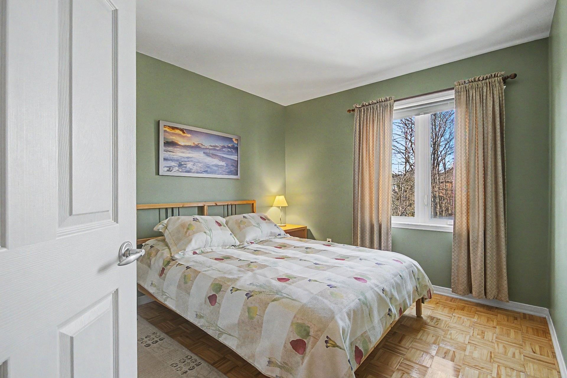 









120


Rue Deslières

,
Saint-Bruno-de-Montarville,




QC
J3V6P5

