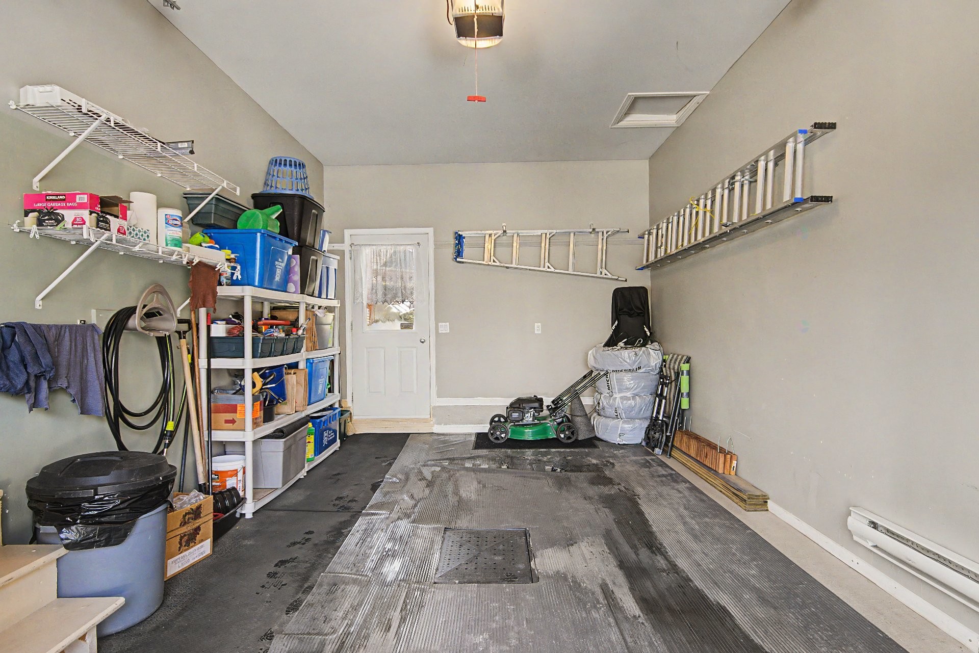 









120


Rue Deslières

,
Saint-Bruno-de-Montarville,




QC
J3V6P5

