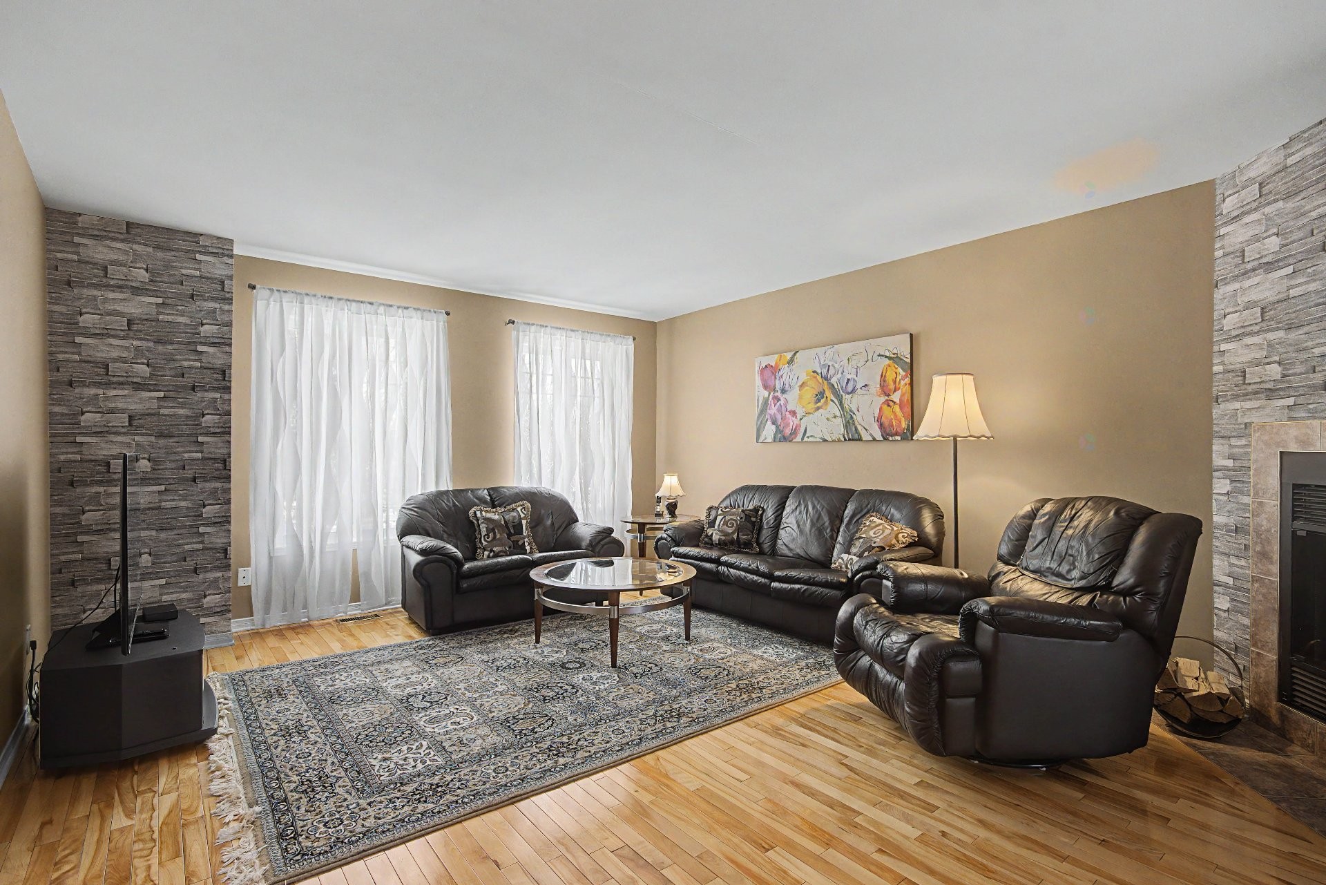 









120


Rue Deslières

,
Saint-Bruno-de-Montarville,




QC
J3V6P5

