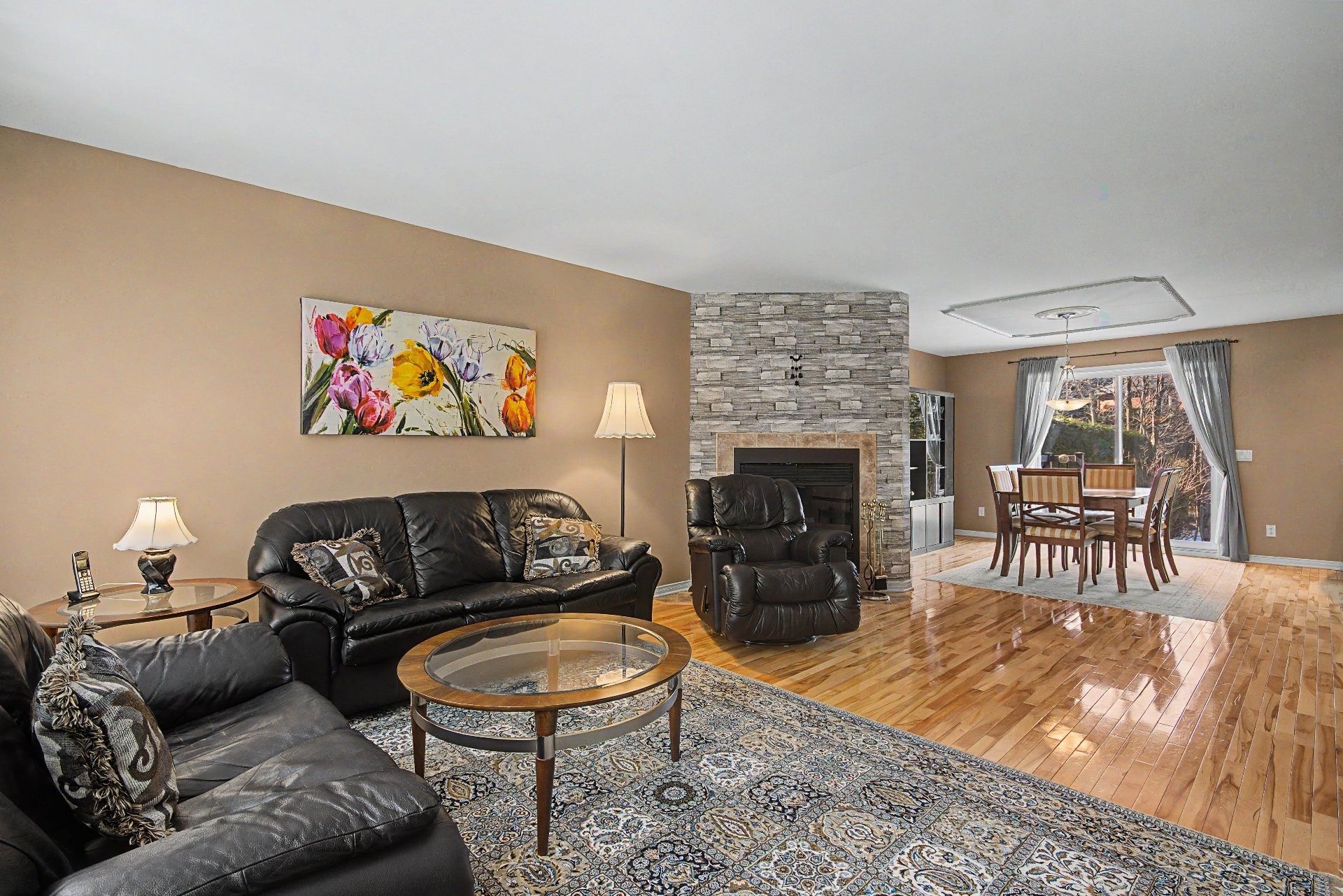 









120


Rue Deslières

,
Saint-Bruno-de-Montarville,




QC
J3V6P5


