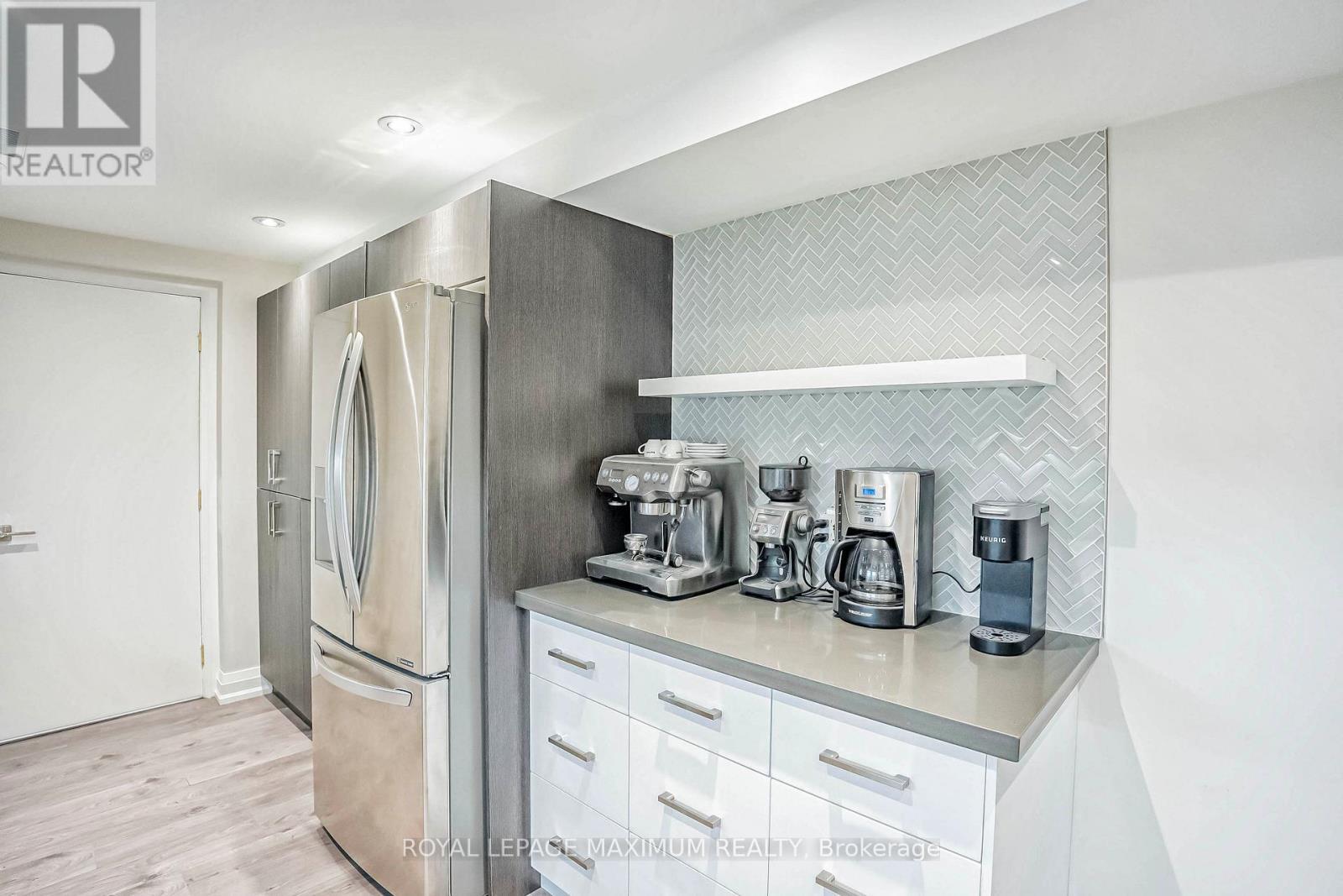 












BASEMENT - 19 CORNER BROOK CRESCENT

,
Vaughan,




Ontario
L4H0J7

