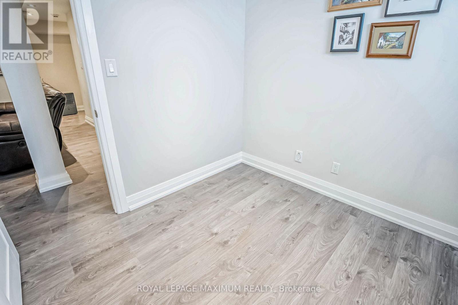 












BASEMENT - 19 CORNER BROOK CRESCENT

,
Vaughan,




Ontario
L4H0J7

