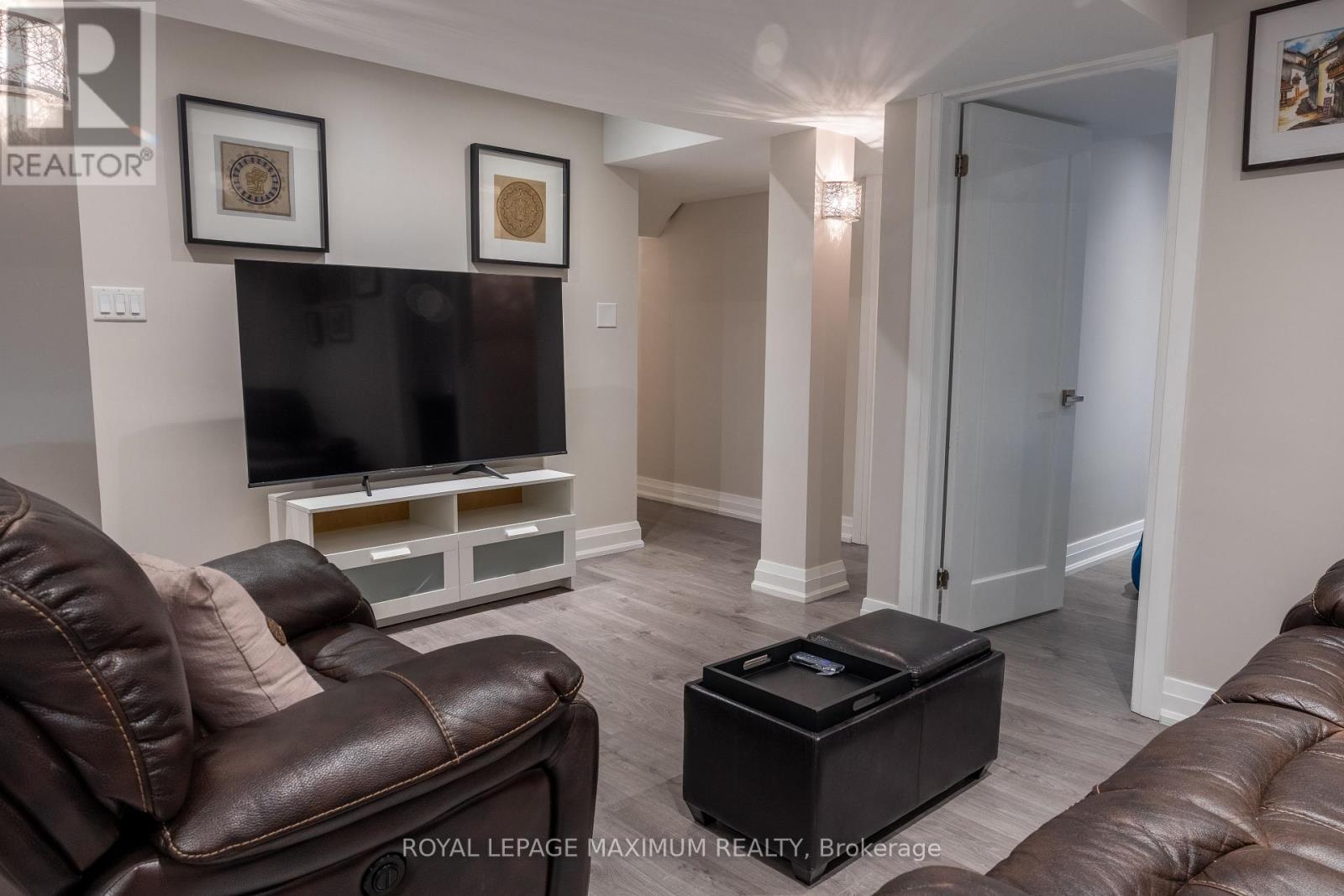 












BASEMENT - 19 CORNER BROOK CRESCENT

,
Vaughan,




Ontario
L4H0J7

