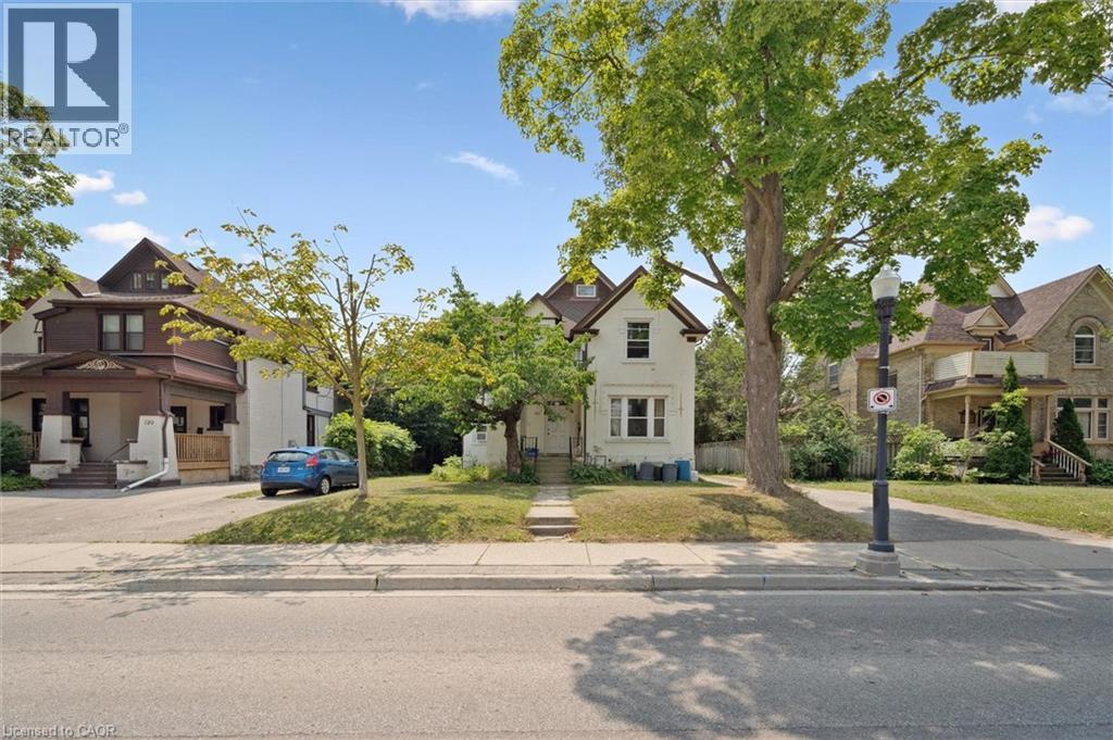 












133 JOSEPH Street

,
Kitchener,




Ontario
N2G1J5

