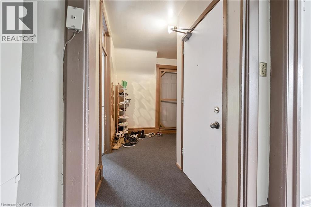 












133 JOSEPH Street

,
Kitchener,




Ontario
N2G1J5

