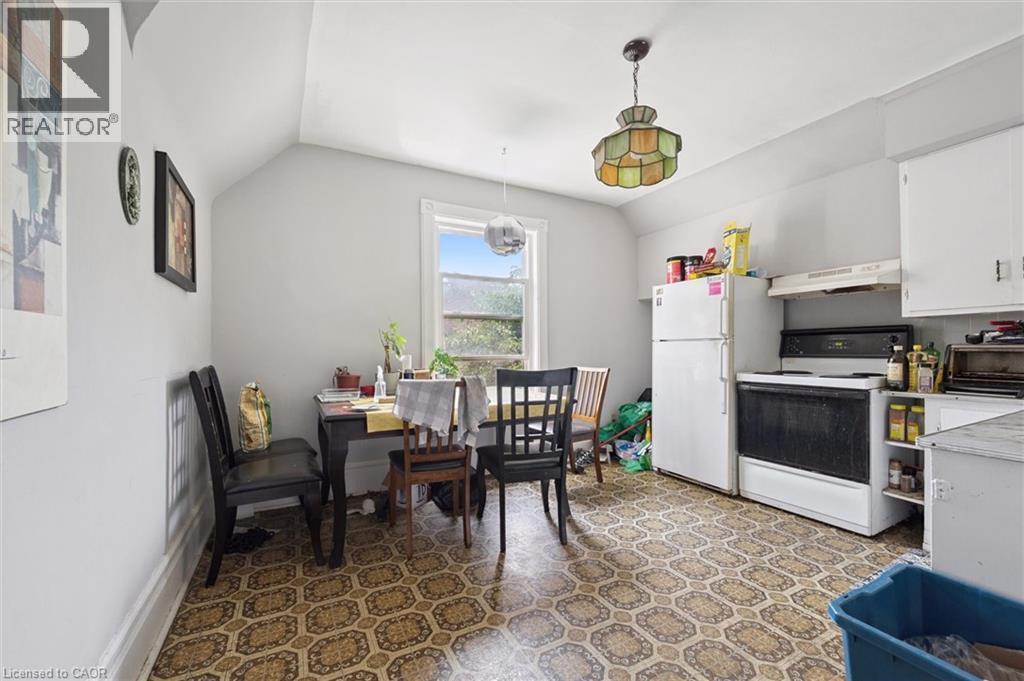 












133 JOSEPH Street

,
Kitchener,




Ontario
N2G1J5

