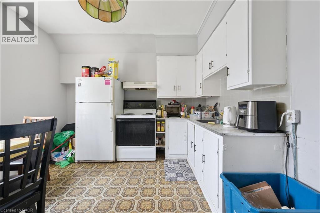 












133 JOSEPH Street

,
Kitchener,




Ontario
N2G1J5

