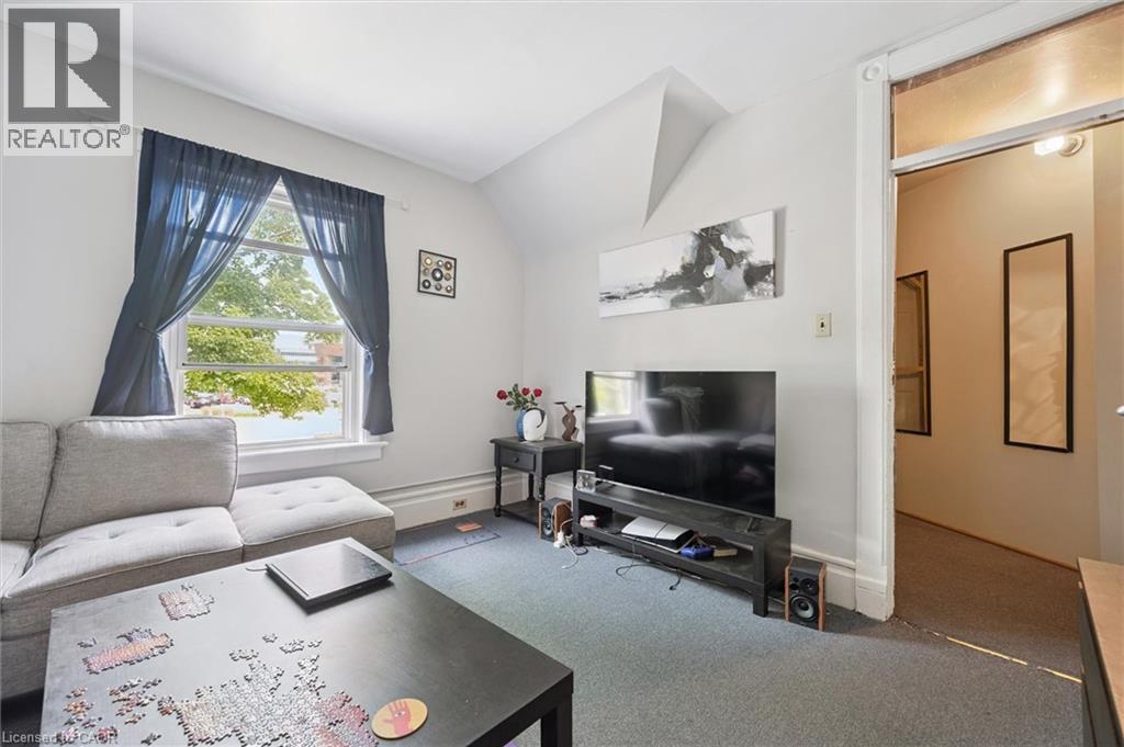 












133 JOSEPH Street

,
Kitchener,




Ontario
N2G1J5

