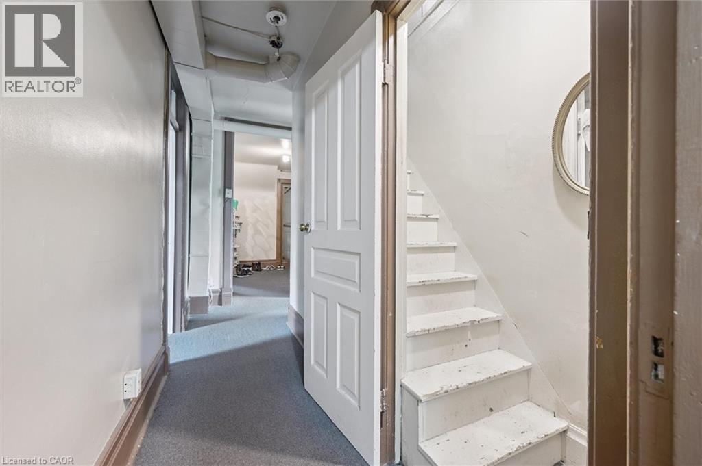 












133 JOSEPH Street

,
Kitchener,




Ontario
N2G1J5

