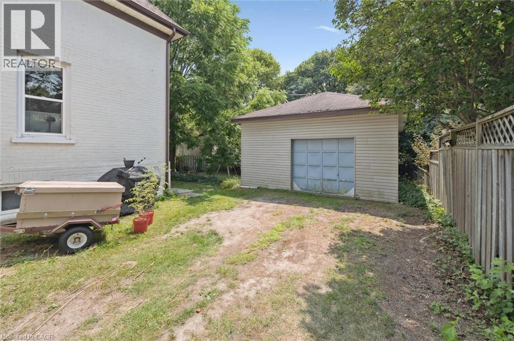 












133 JOSEPH Street

,
Kitchener,




Ontario
N2G1J5

