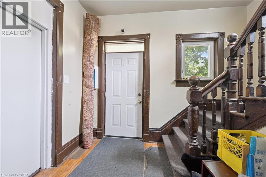 












133 JOSEPH Street

,
Kitchener,




Ontario
N2G1J5

