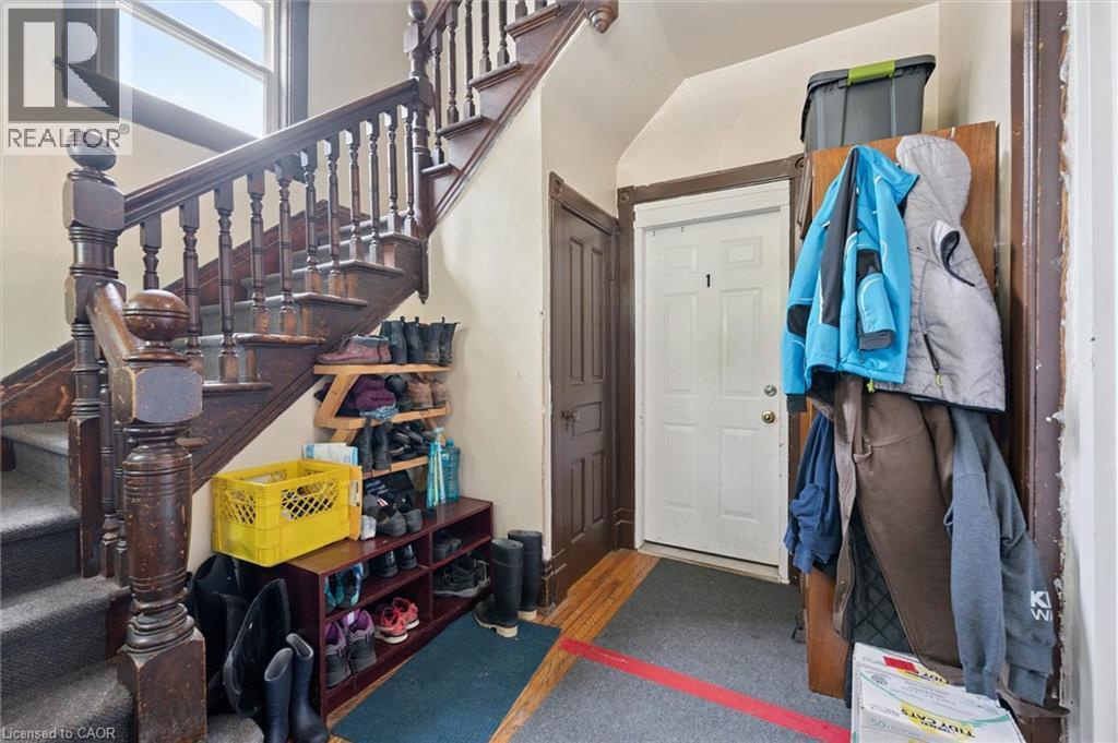 












133 JOSEPH Street

,
Kitchener,




Ontario
N2G1J5

