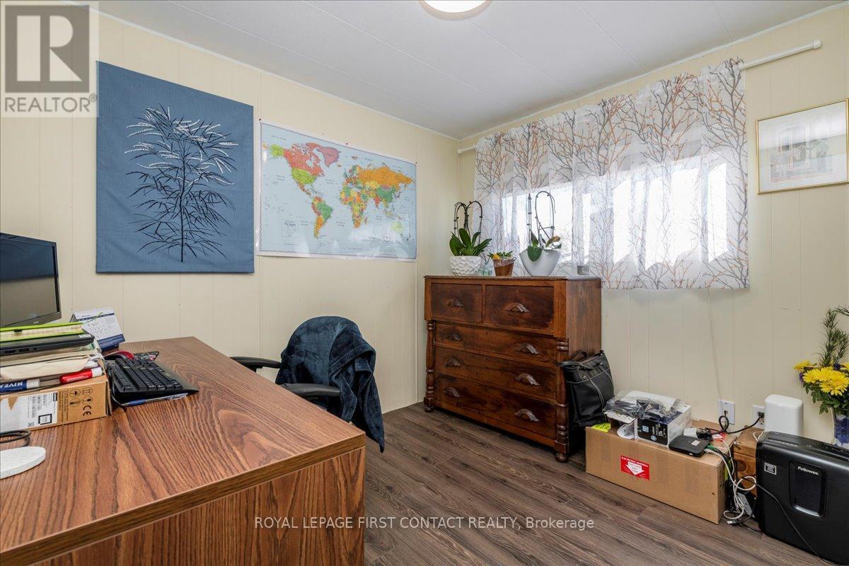












23 MIMOSA CRESCENT

,
Innisfil,




Ontario
L9S1P9

