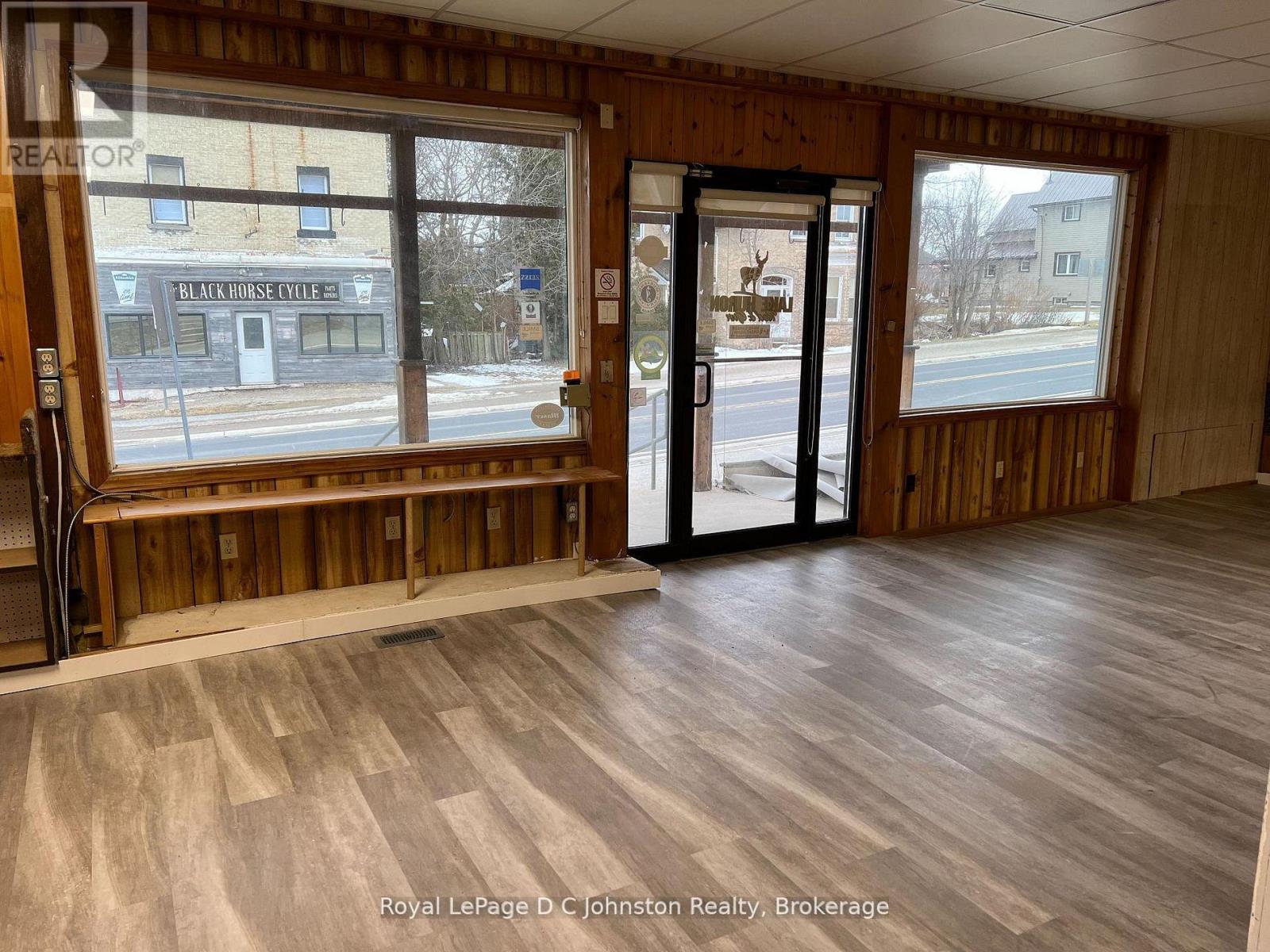 












3643 21 HIGHWAY

,
Kincardine,




Ontario
N0G2T0

