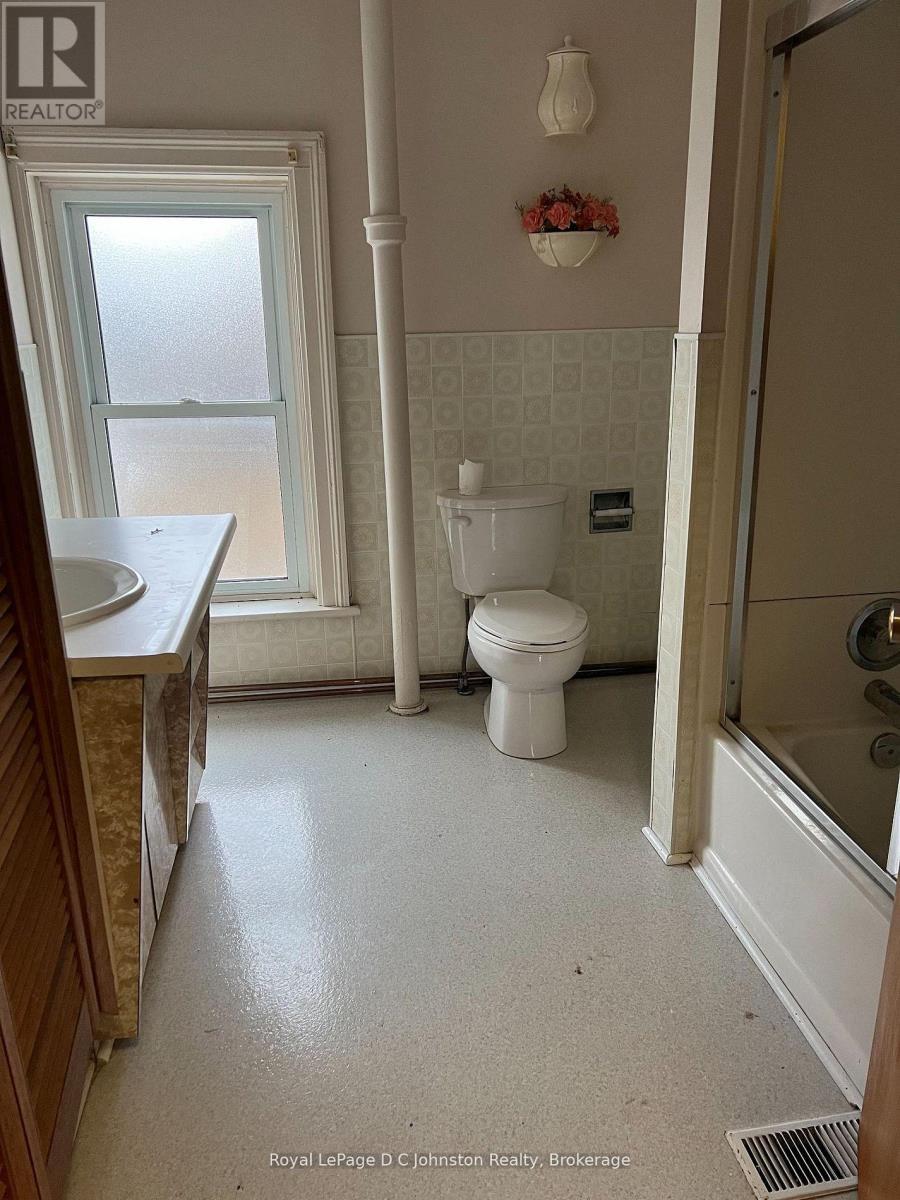 












3643 21 HIGHWAY

,
Kincardine,




Ontario
N0G2T0

