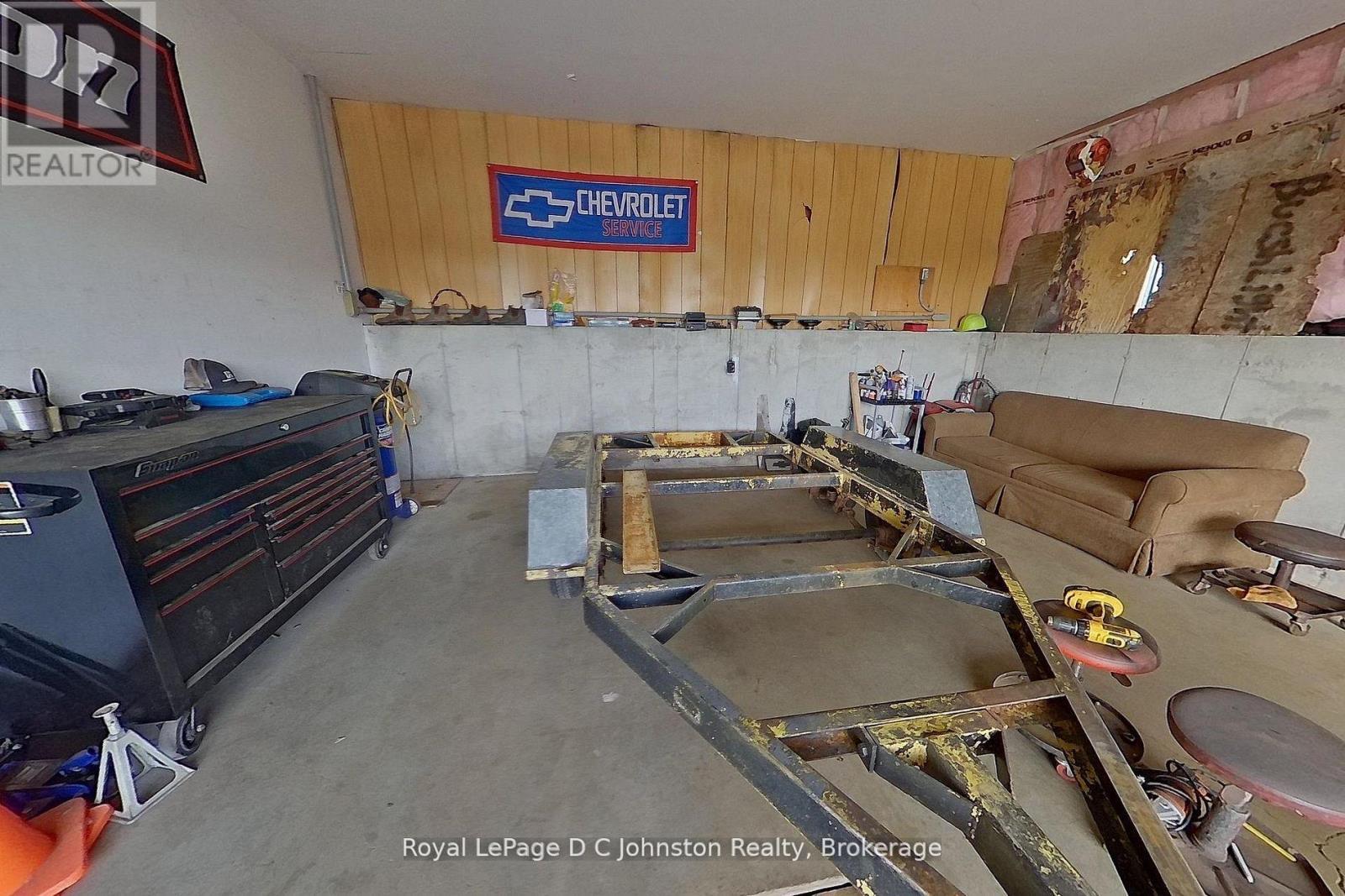 












3643 21 HIGHWAY

,
Kincardine,




Ontario
N0G2T0

