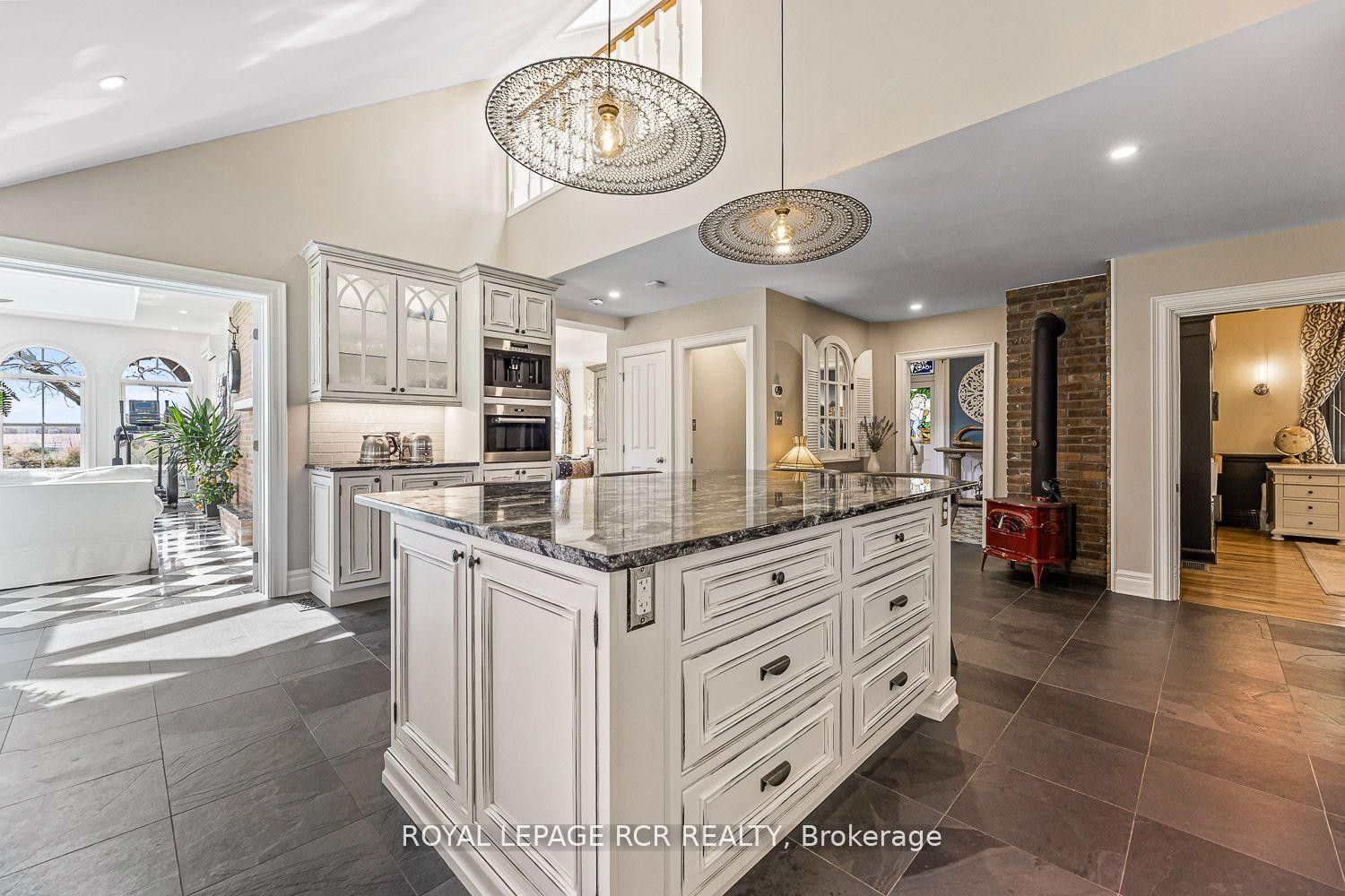 









282398


County Rd 10

Road,
East Luther Grand Valley,




ON
L9W 0W6

