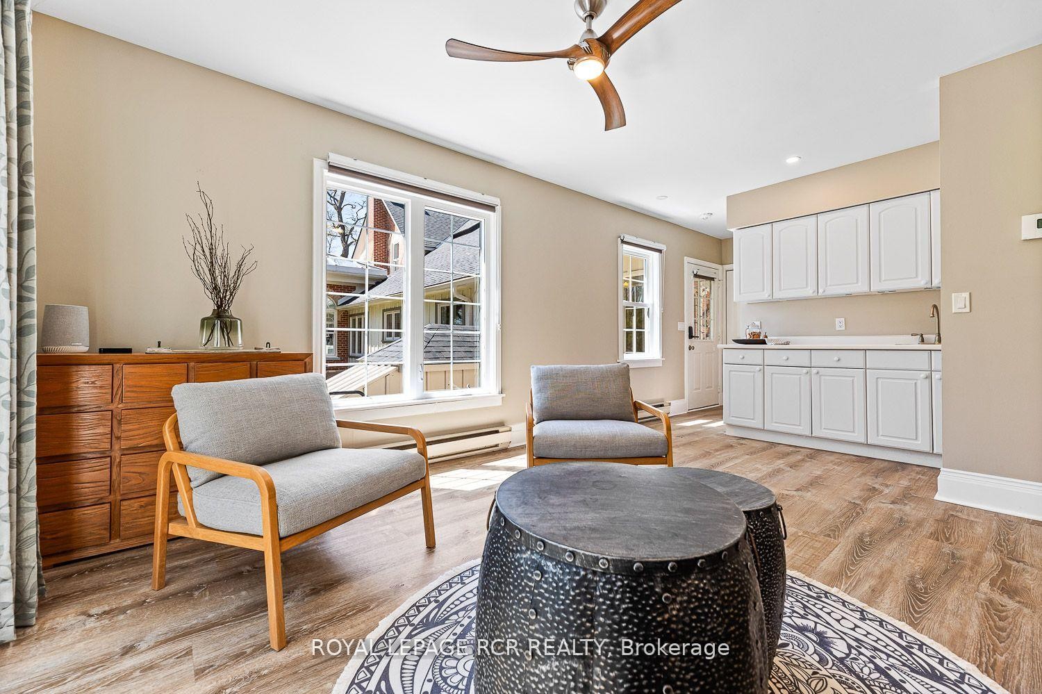









282398


County Rd 10

Road,
East Luther Grand Valley,




ON
L9W 0W6

