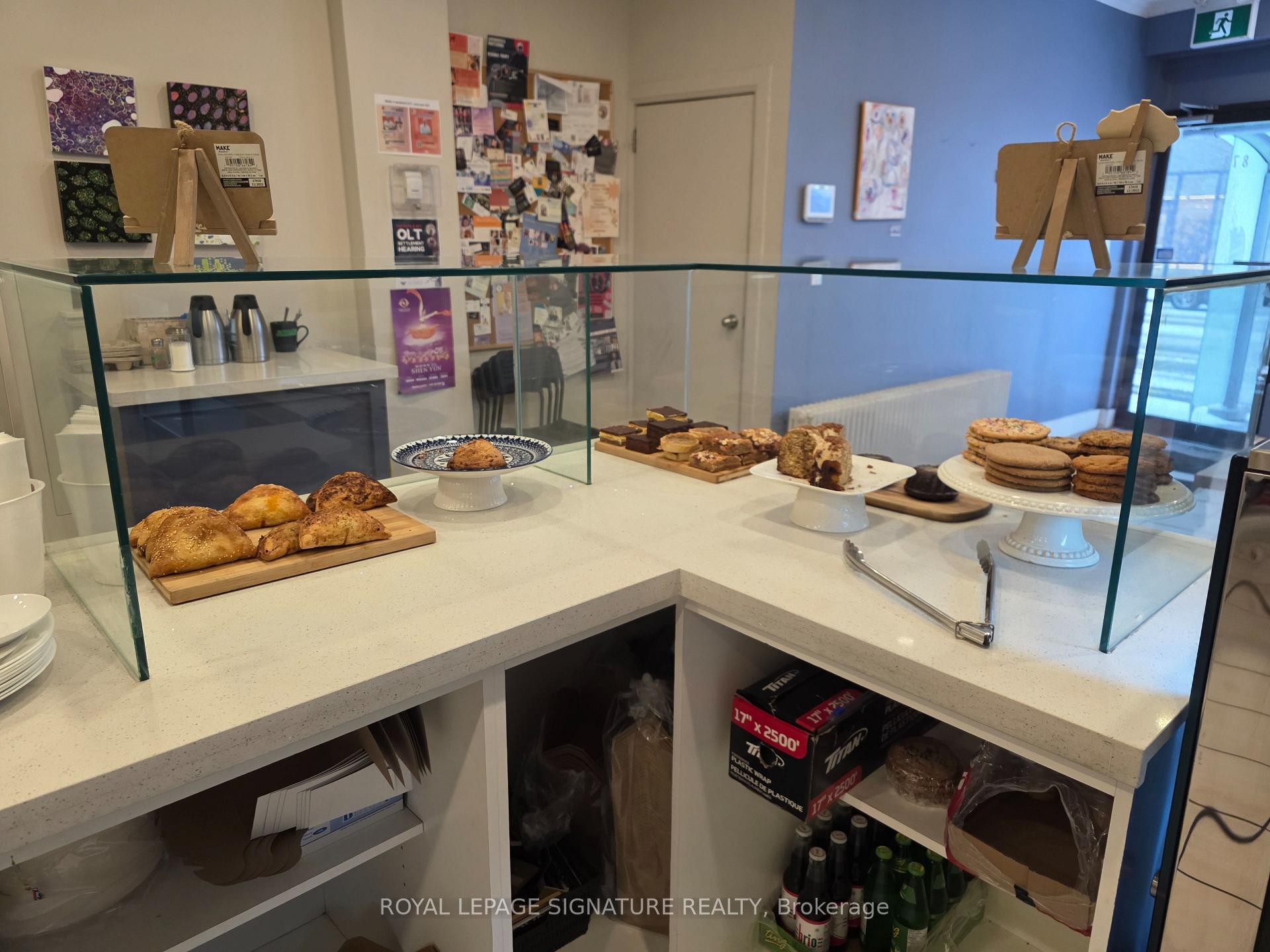 









878


Kingston

Road,
Toronto,




ON
M4E 1S3

