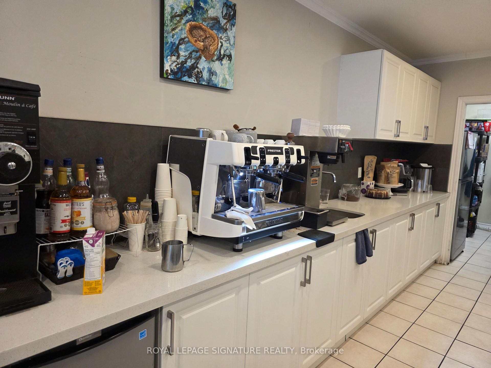 









878


Kingston

Road,
Toronto,




ON
M4E 1S3

