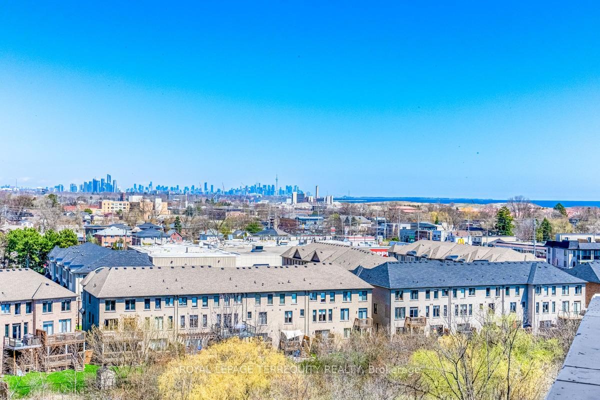 









1063


Douglas McCurdy

Common, 702,
Mississauga,




ON
L5G 0C5


