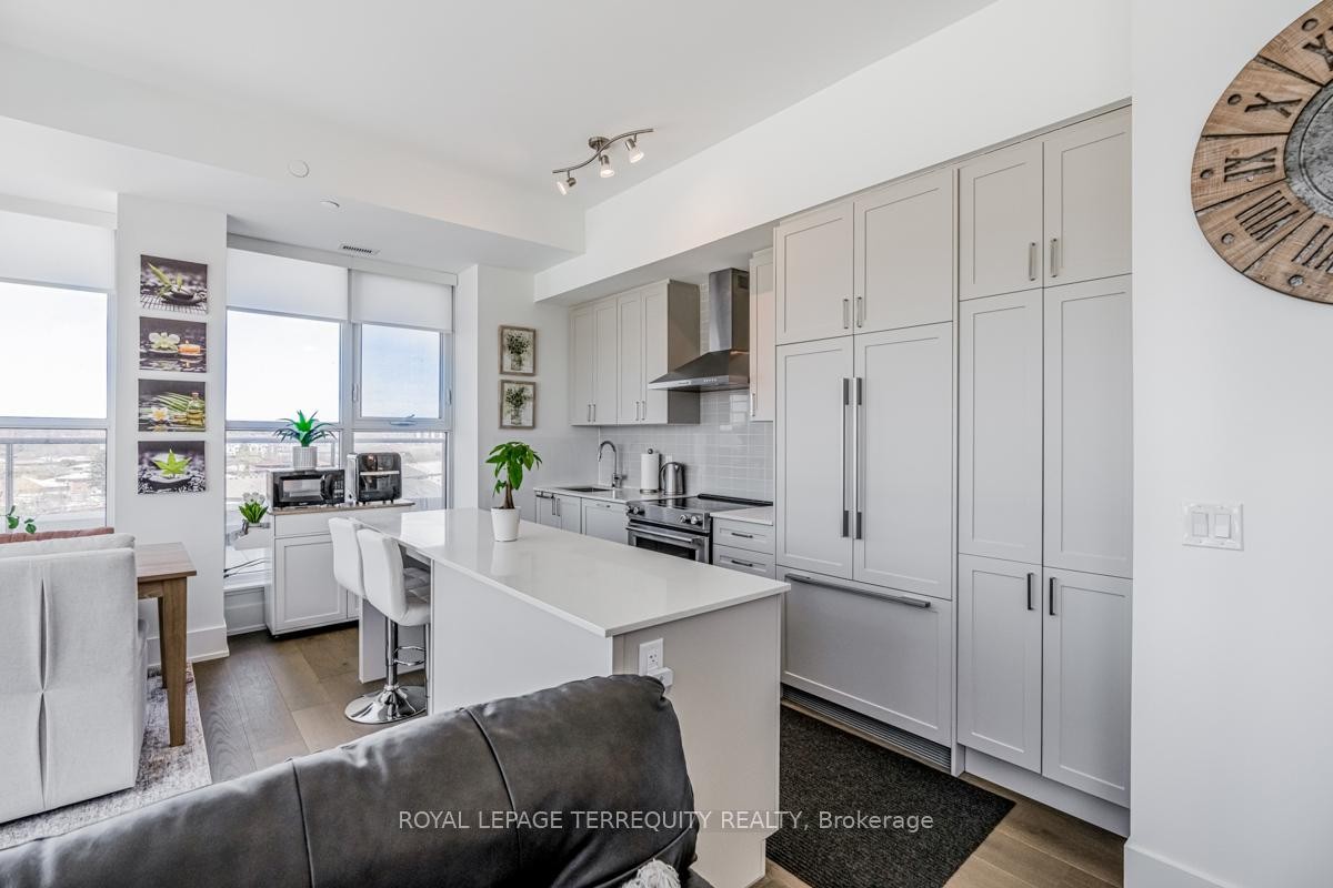 









1063


Douglas McCurdy

Common, 702,
Mississauga,




ON
L5G 0C5

