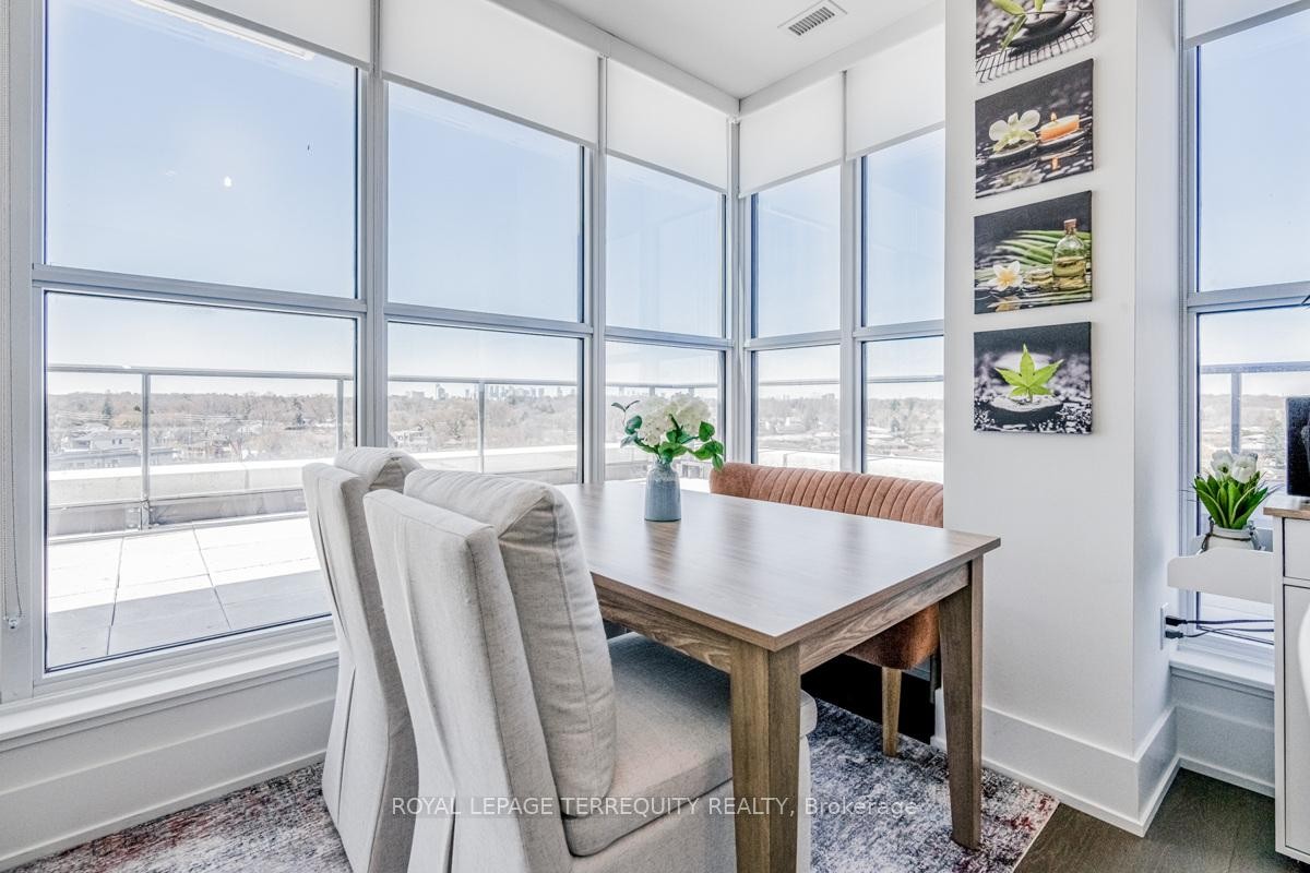 









1063


Douglas McCurdy

Common, 702,
Mississauga,




ON
L5G 0C5

