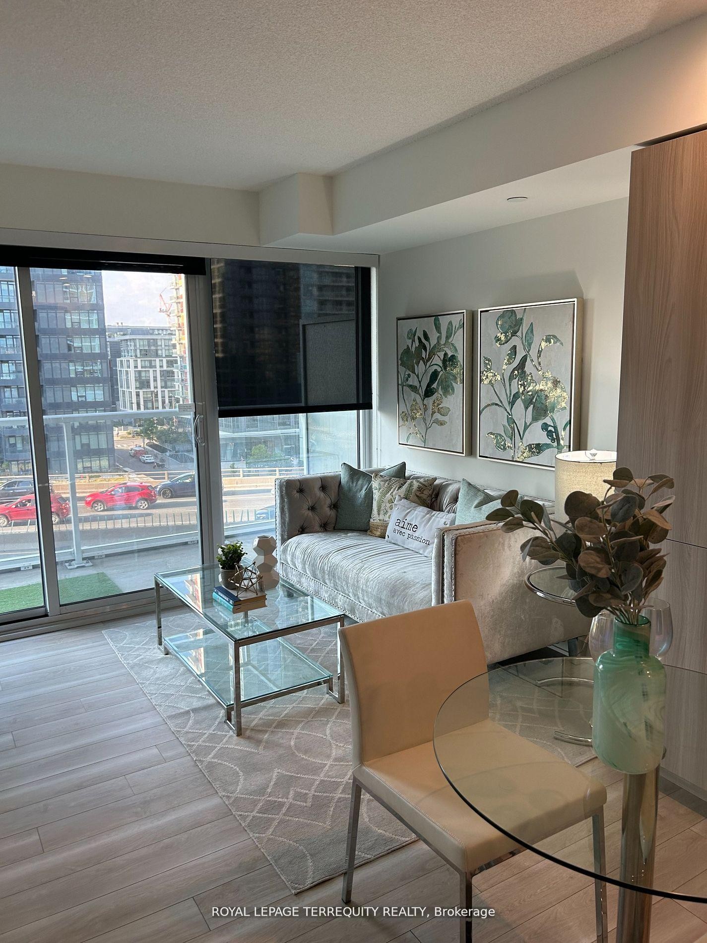 









17


Bathurst

Street, 807,
Toronto,




ON
M5V 0N1

