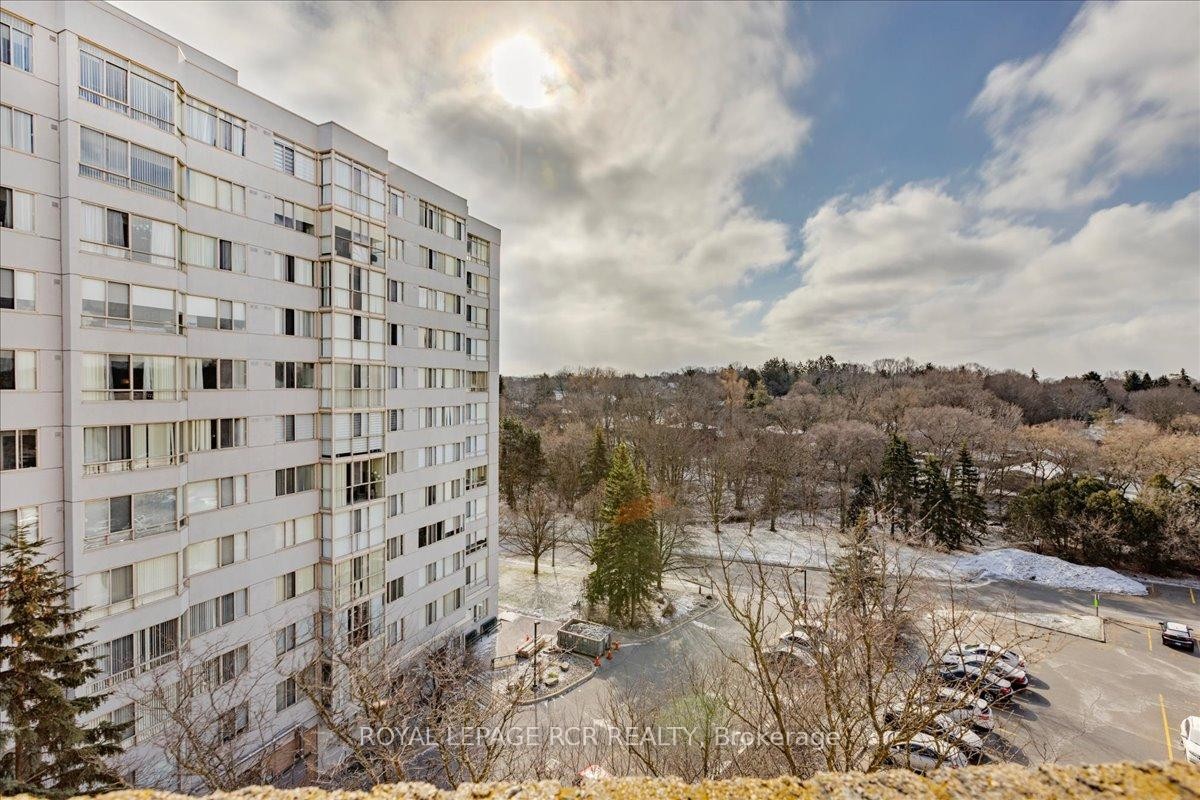









260


Davis

Drive, 613,
Newmarket,




ON
L3Y 7C3

