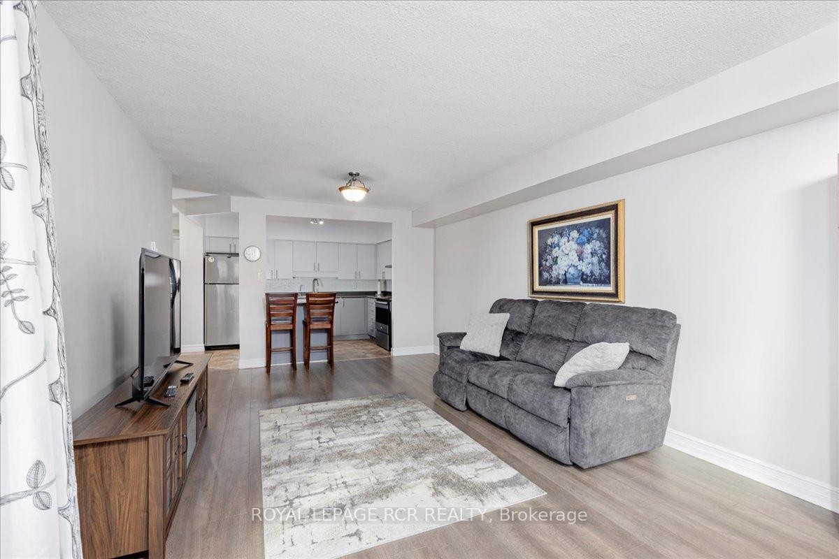 









260


Davis

Drive, 613,
Newmarket,




ON
L3Y 7C3

