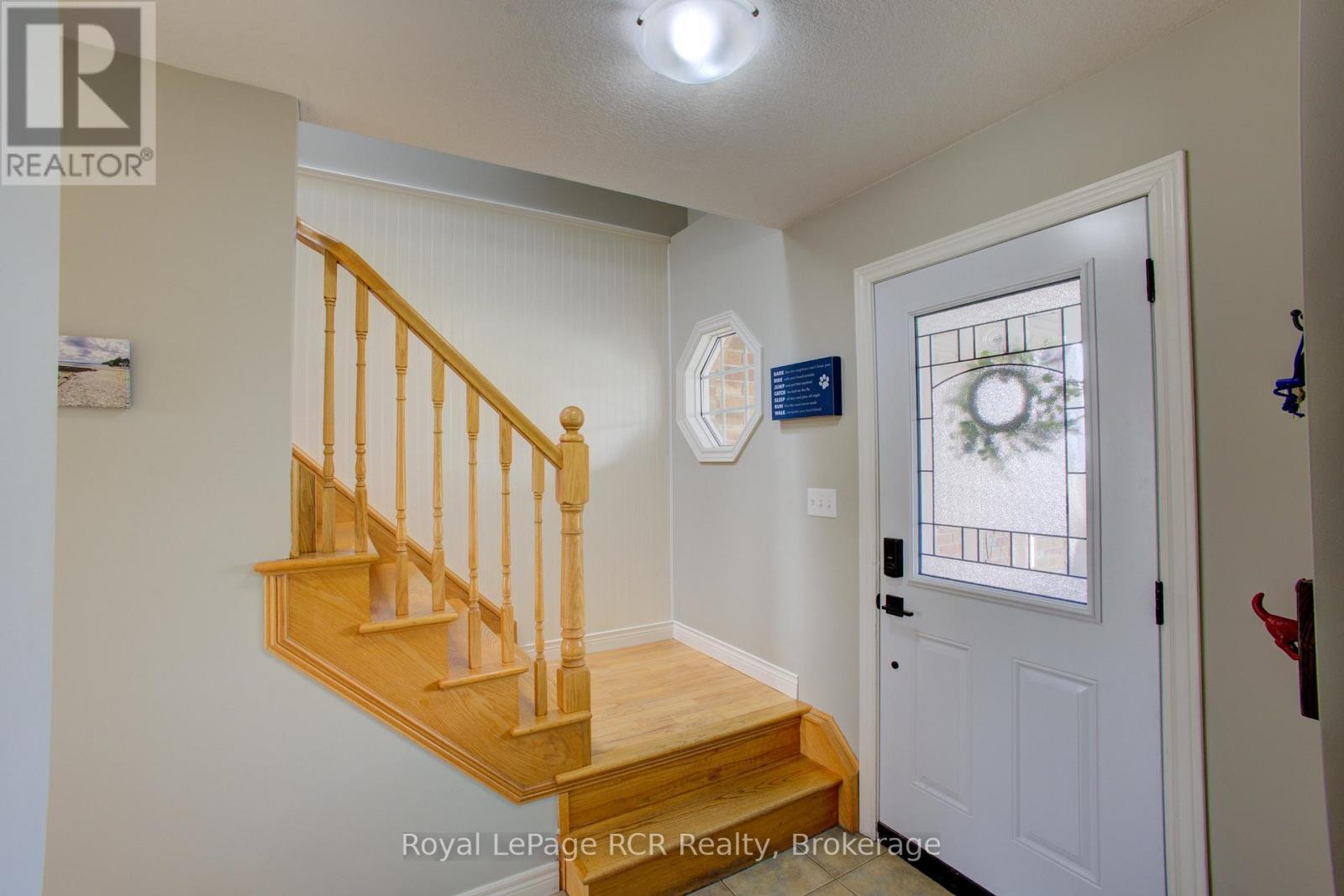 












232 CONESTOGA STREET N

,
Wellington North (Arthur),




Ontario
N0G1A0

