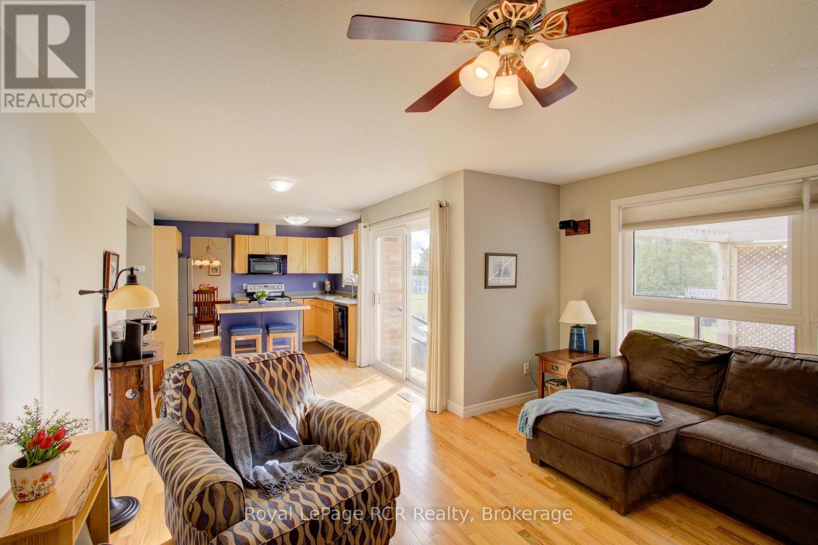 












232 CONESTOGA STREET N

,
Wellington North (Arthur),




Ontario
N0G1A0

