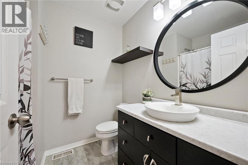 












119 MEADOWRIDGE Drive

,
St. Marys,




Ontario
N4X1A6

