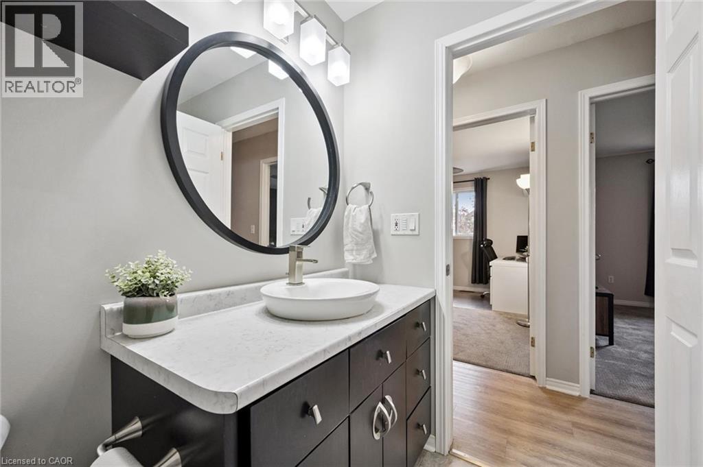 












119 MEADOWRIDGE Drive

,
St. Marys,




Ontario
N4X1A6

