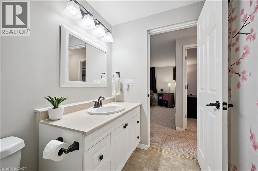 












119 MEADOWRIDGE Drive

,
St. Marys,




Ontario
N4X1A6

