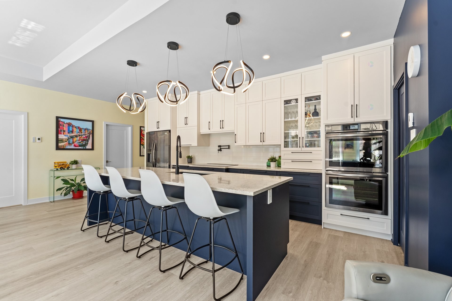 









6101


Place des Ruisseaux

,
Saint-Félix-de-Valois,




QC
J0K2M0

