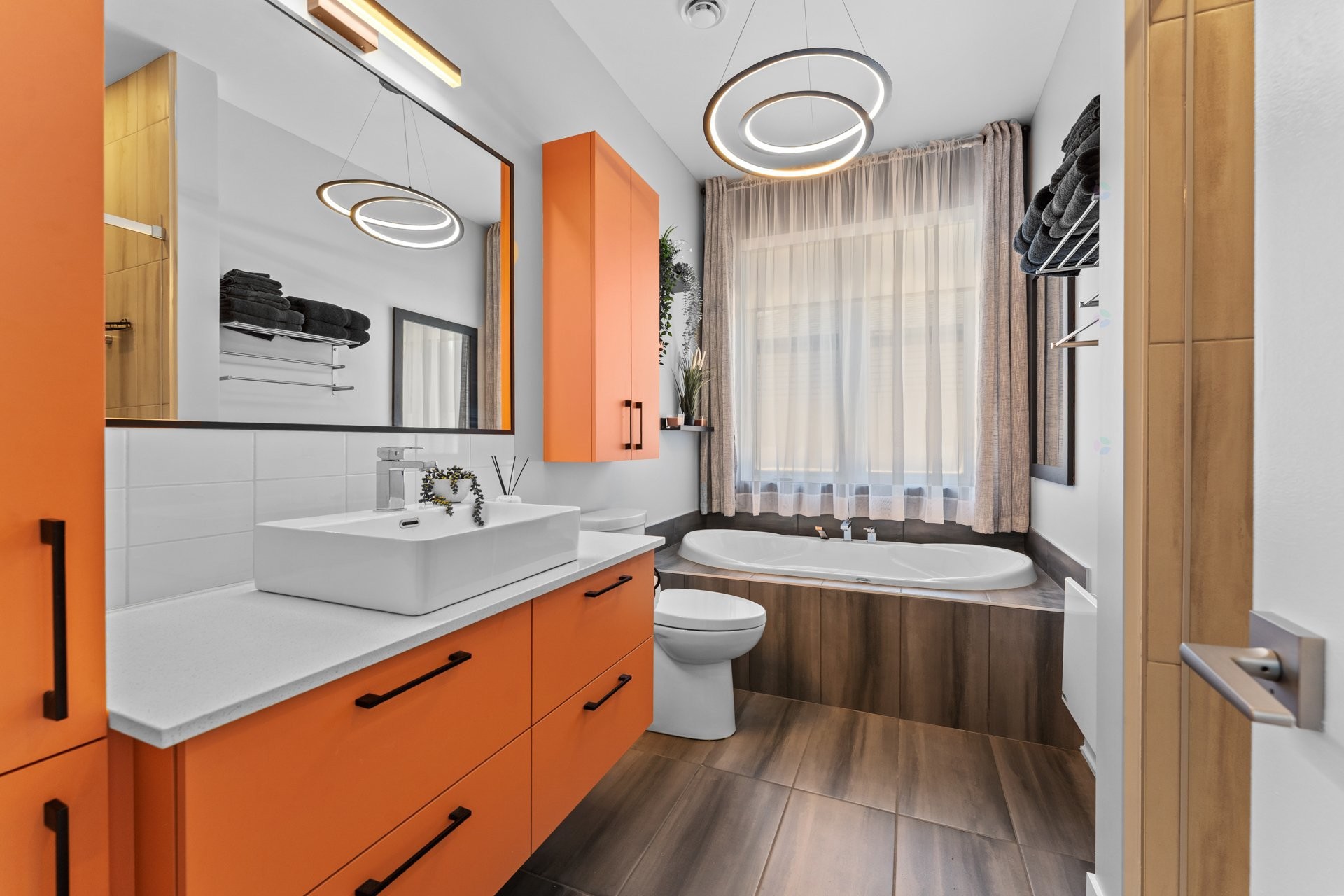 









6101


Place des Ruisseaux

,
Saint-Félix-de-Valois,




QC
J0K2M0

