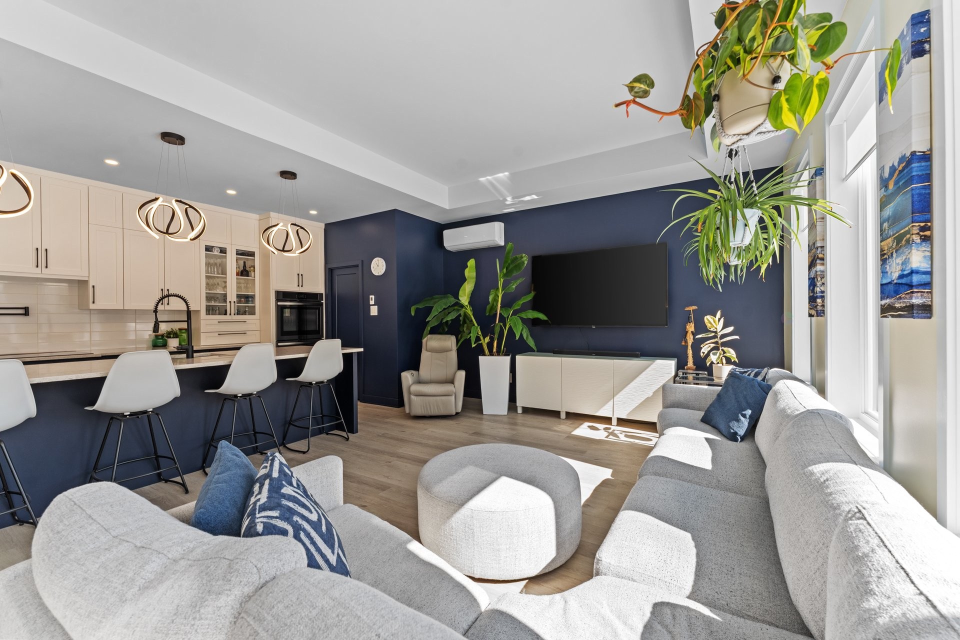 









6101


Place des Ruisseaux

,
Saint-Félix-de-Valois,




QC
J0K2M0

