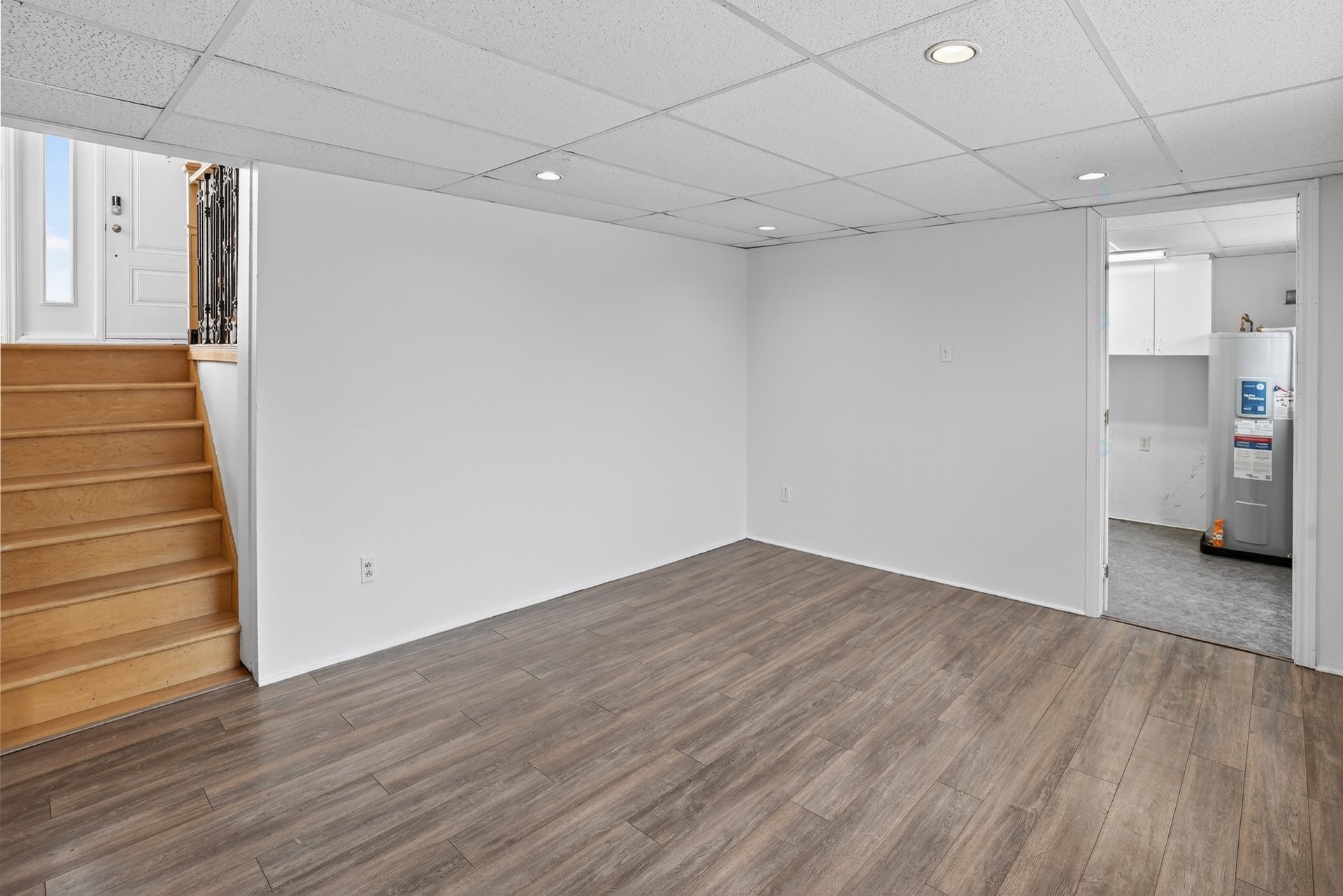 









580


6e Avenue

,
Saint-Jérôme,




QC
J7Z5H9

