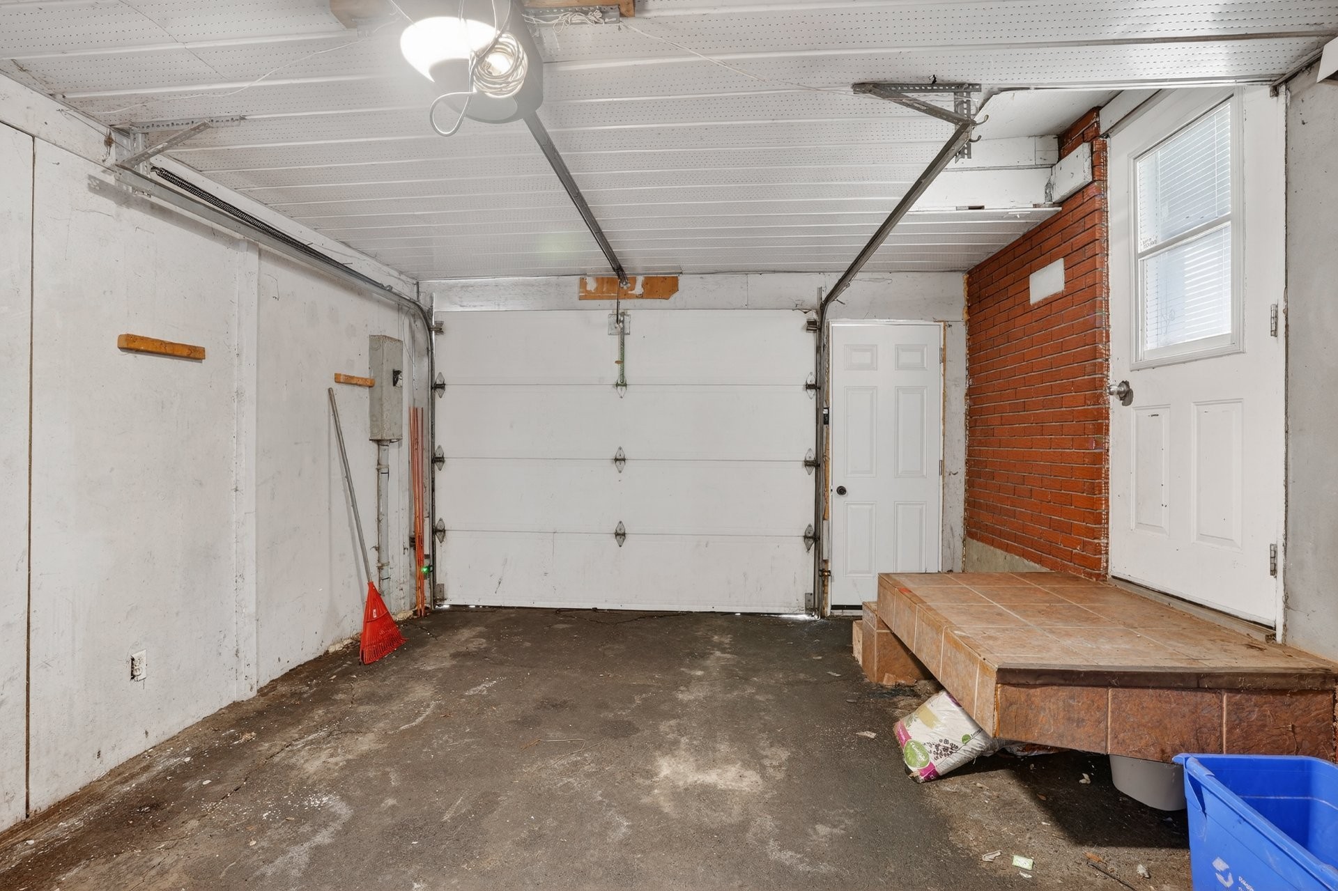 









580


6e Avenue

,
Saint-Jérôme,




QC
J7Z5H9

